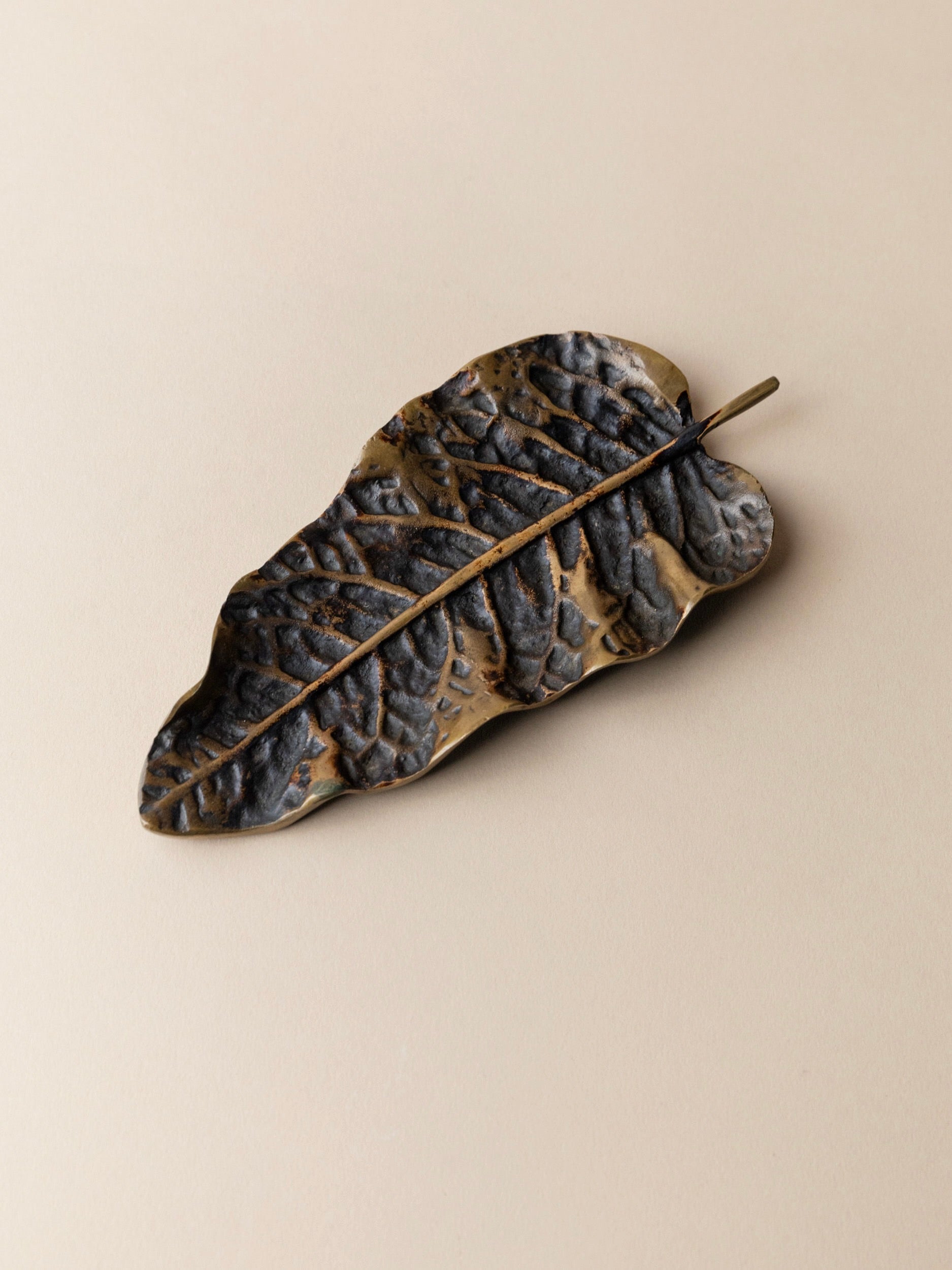 Bronze Vide-Poches in Leaf Shape, Italy 1960s