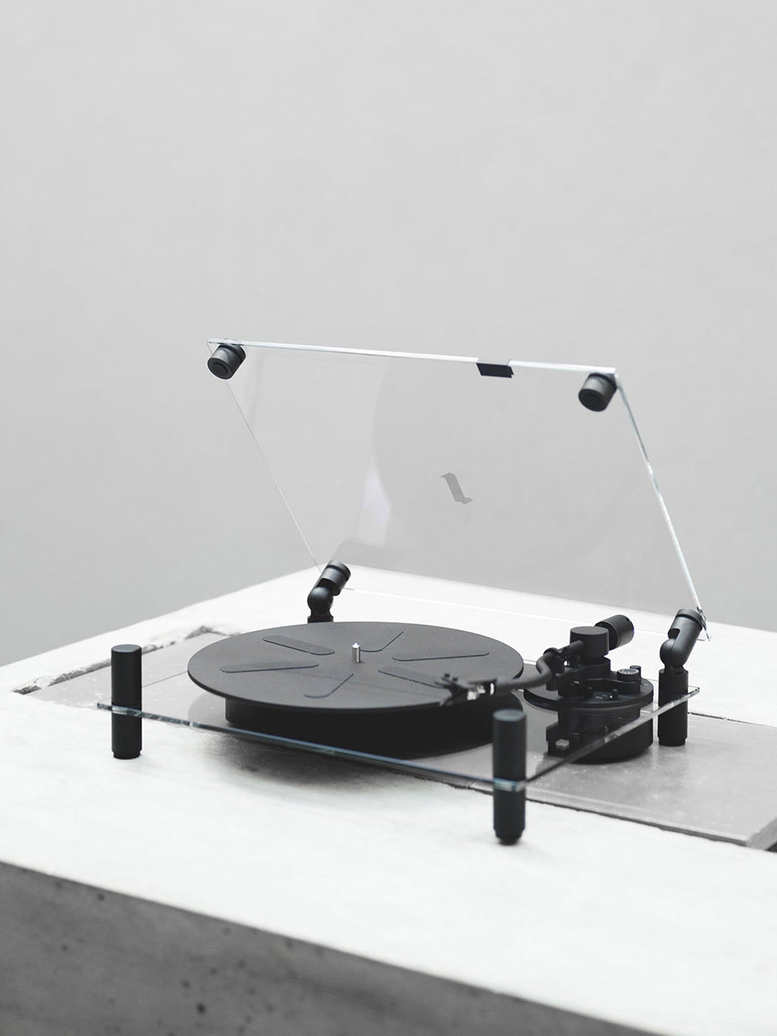 Transparent Turntable Black - Bluetooth