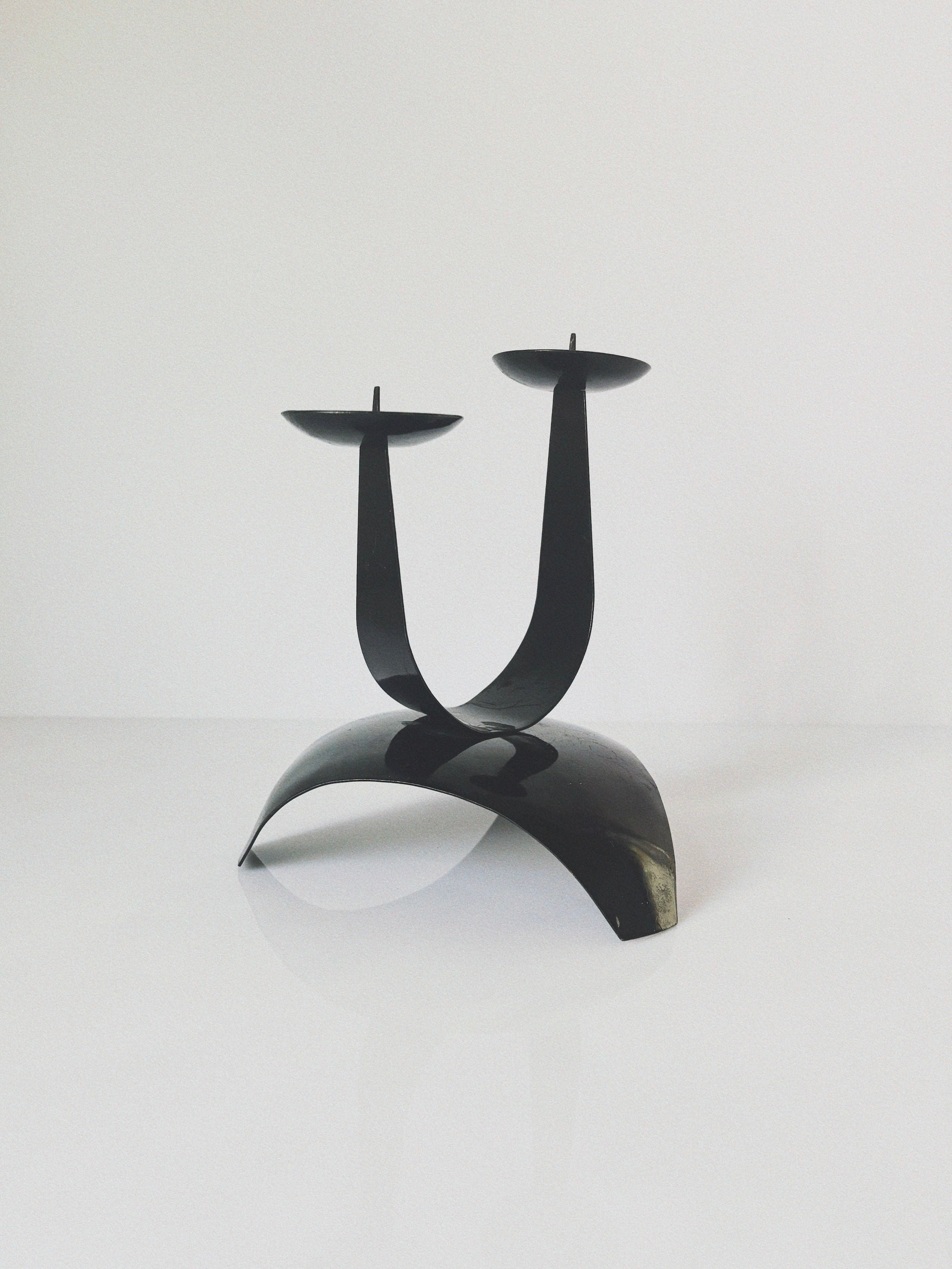 Curved Metal Candleholder