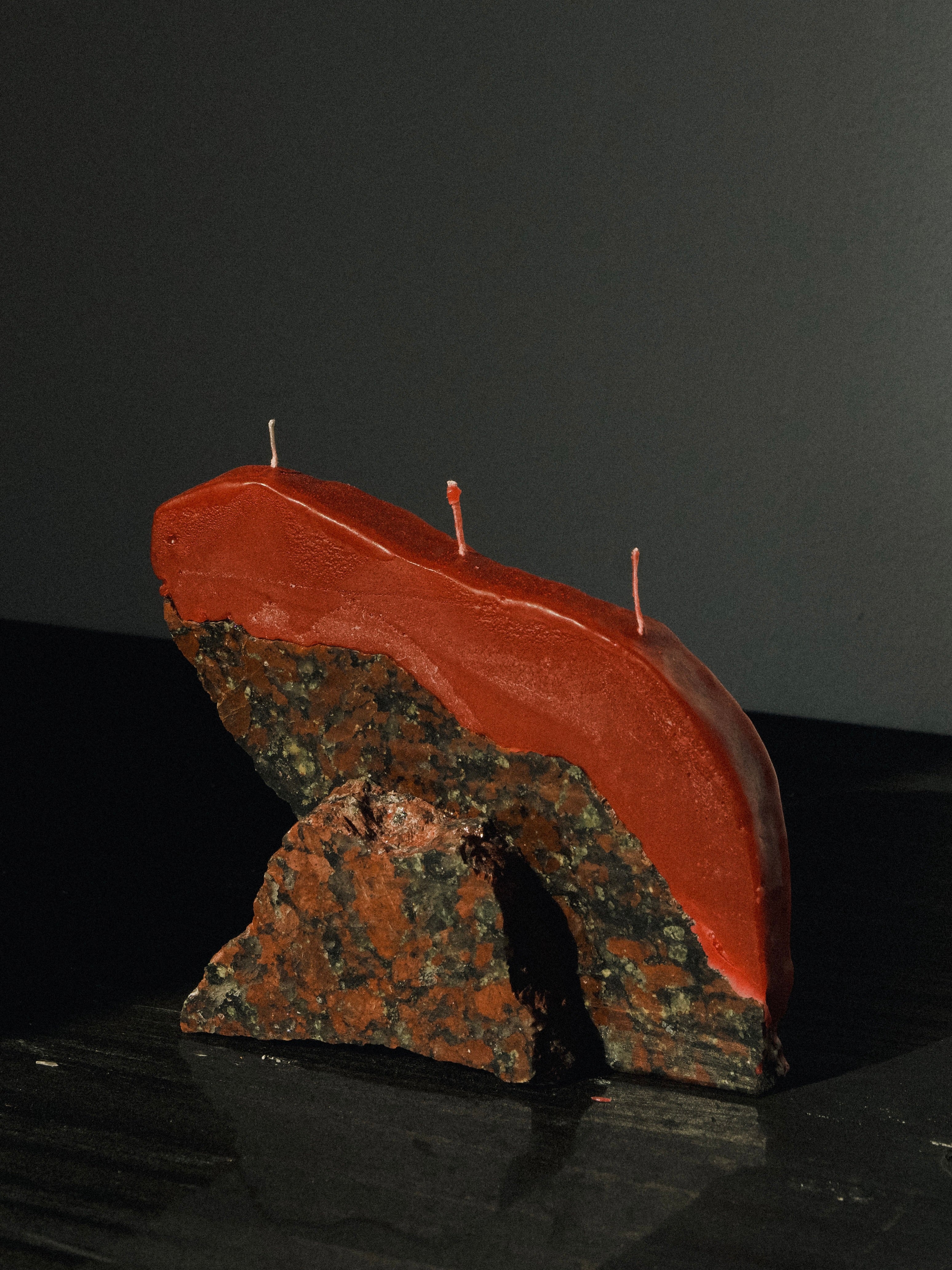 The Fragma Marble Candle, Red