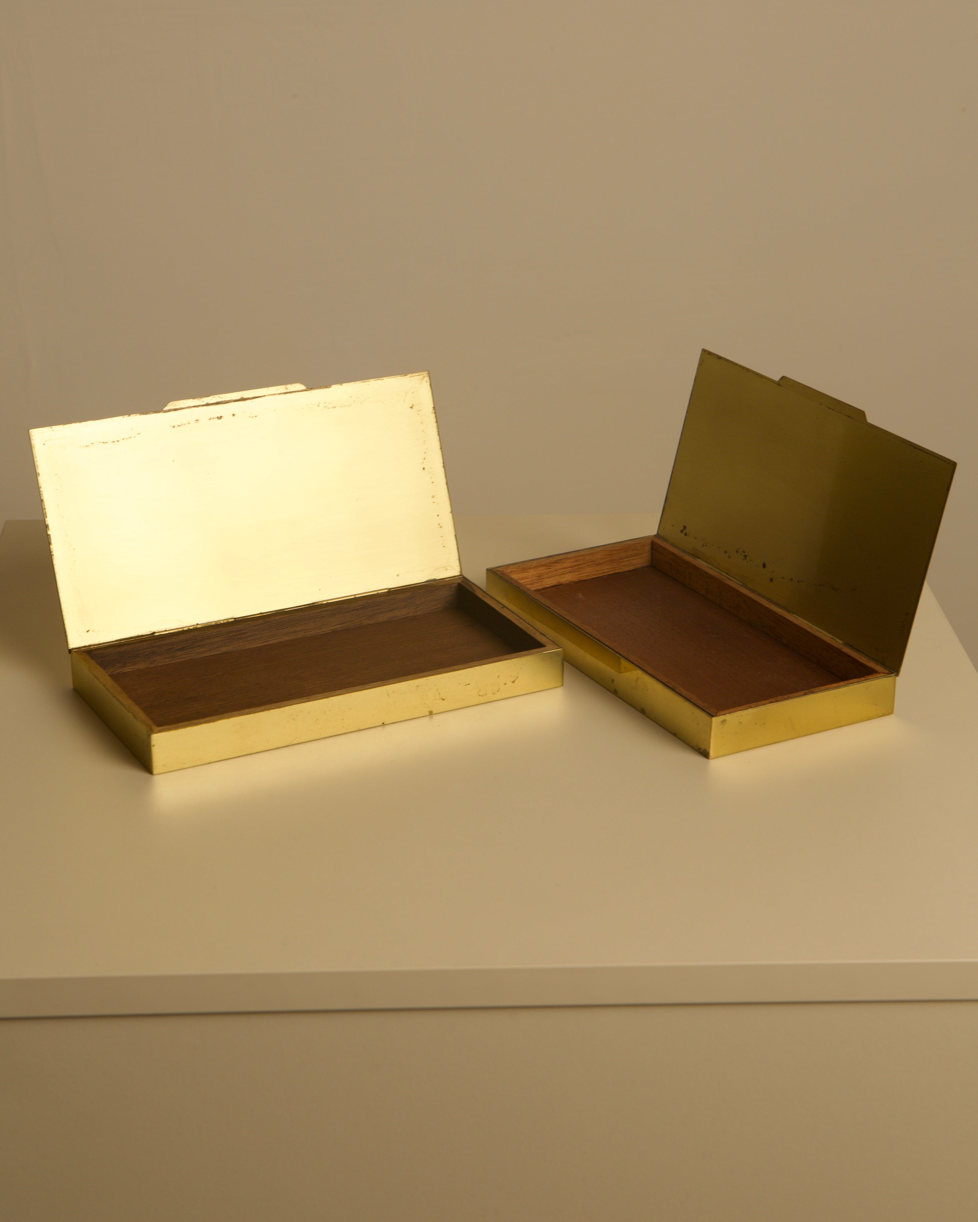 Pair of Italian brass and wood boxes from 1960s, open view