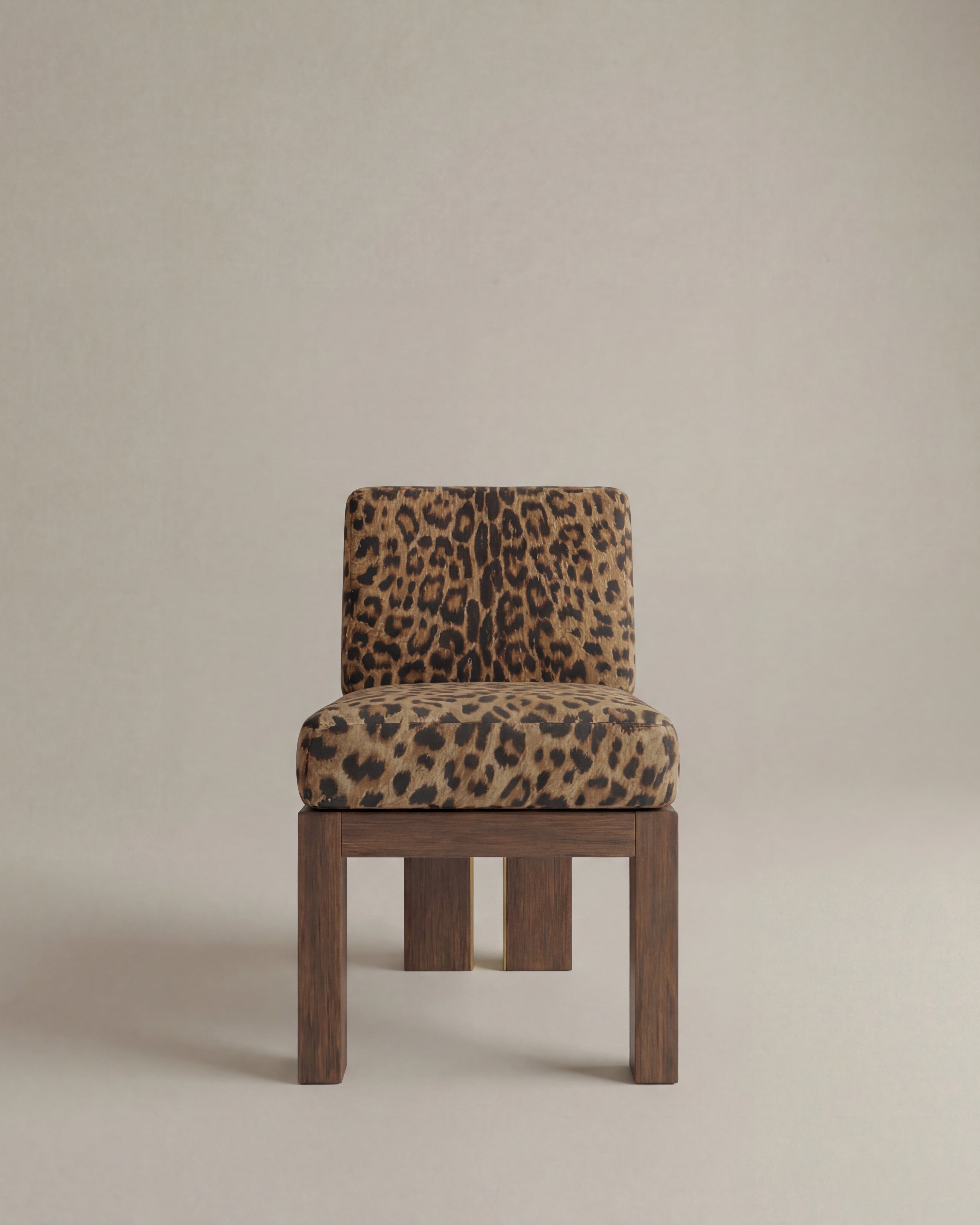 L’ÉCLAT CHAIR — lifestyle setting