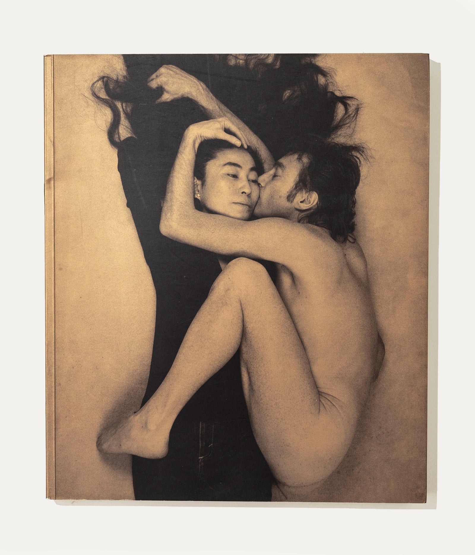 Annie Leibovitz: Photographs 1970-1990, 1992 Art Book by ARCHIVISM | The Oblist