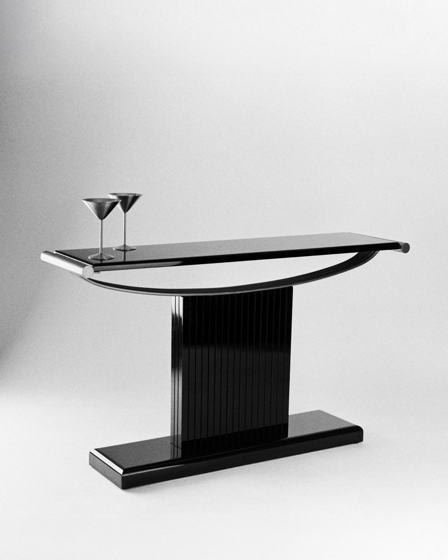 Console "The Portico" | Stainless Steel & Lacquered Wood by M.Pei Studio | The Oblist