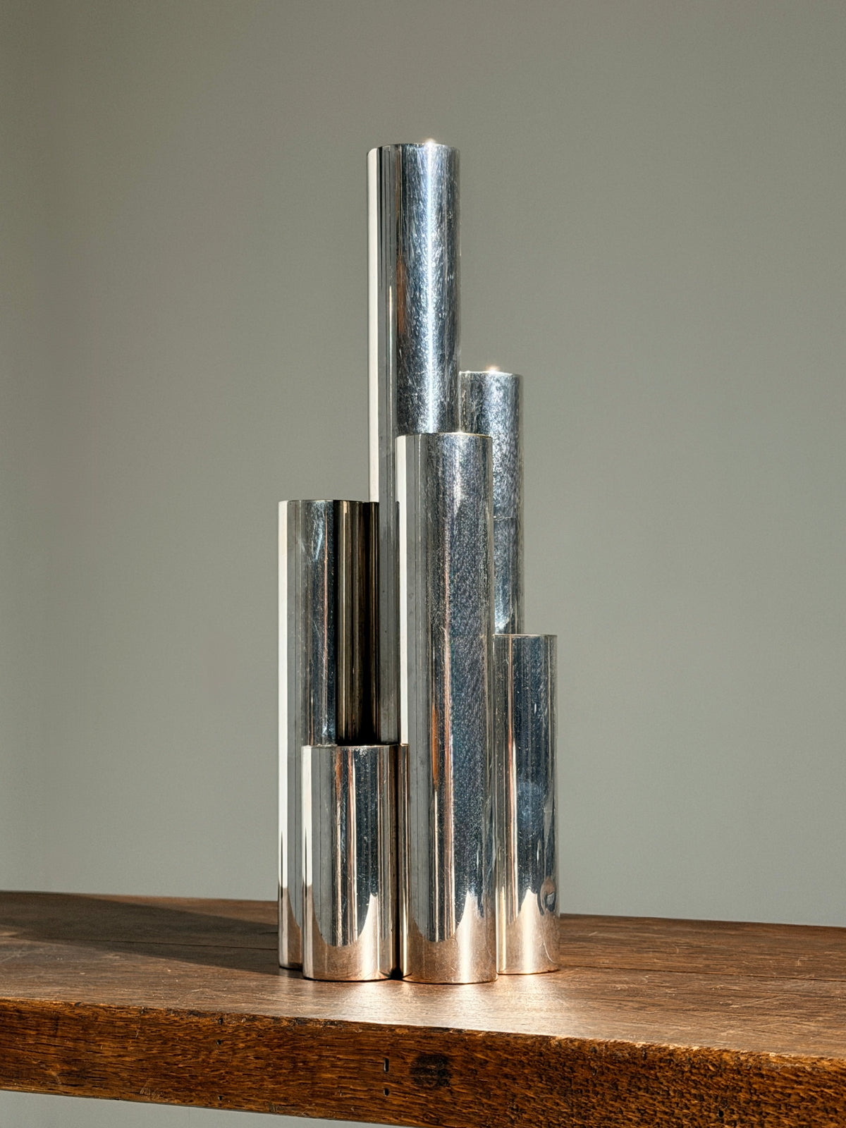 Sculptural vase in silver-plated metal, France, 1970s. by Figuresdesign | The Oblist
