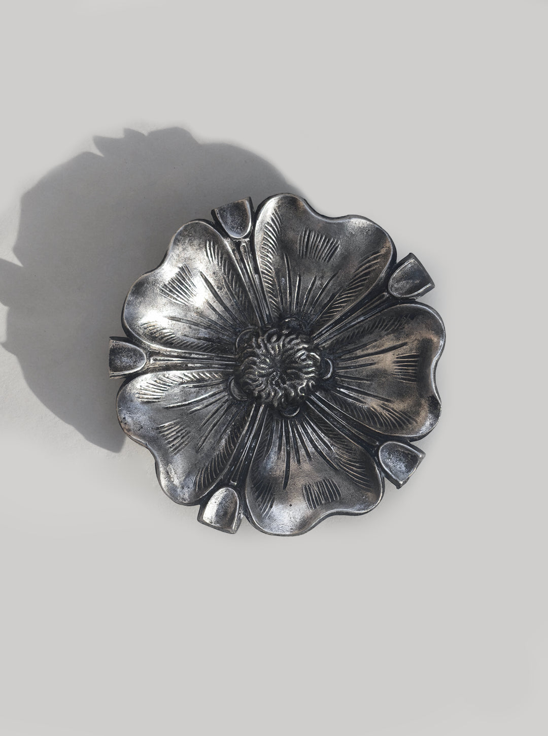 Pewter Floral Ashtray by Les Objoies | The Oblist