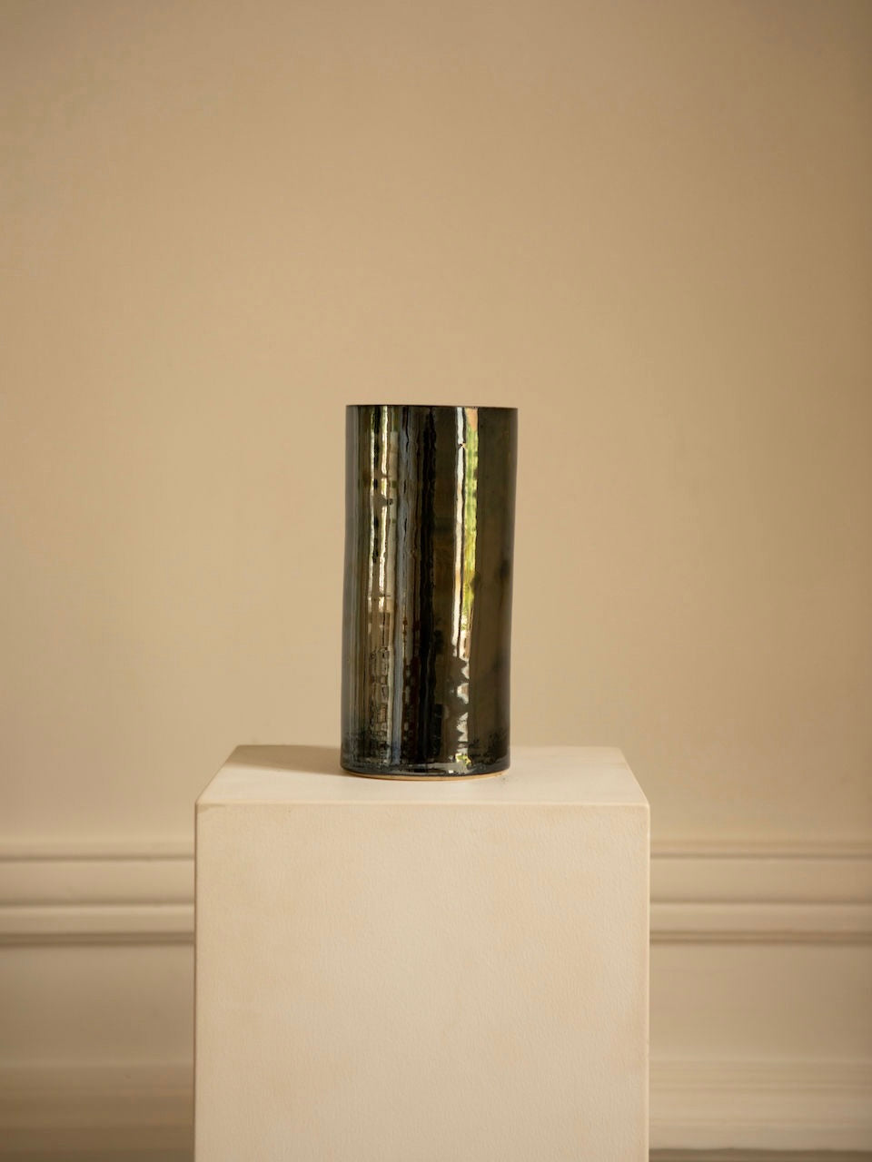 Tubular Vase I by Landy Rakoto Ceramics | The Oblist
