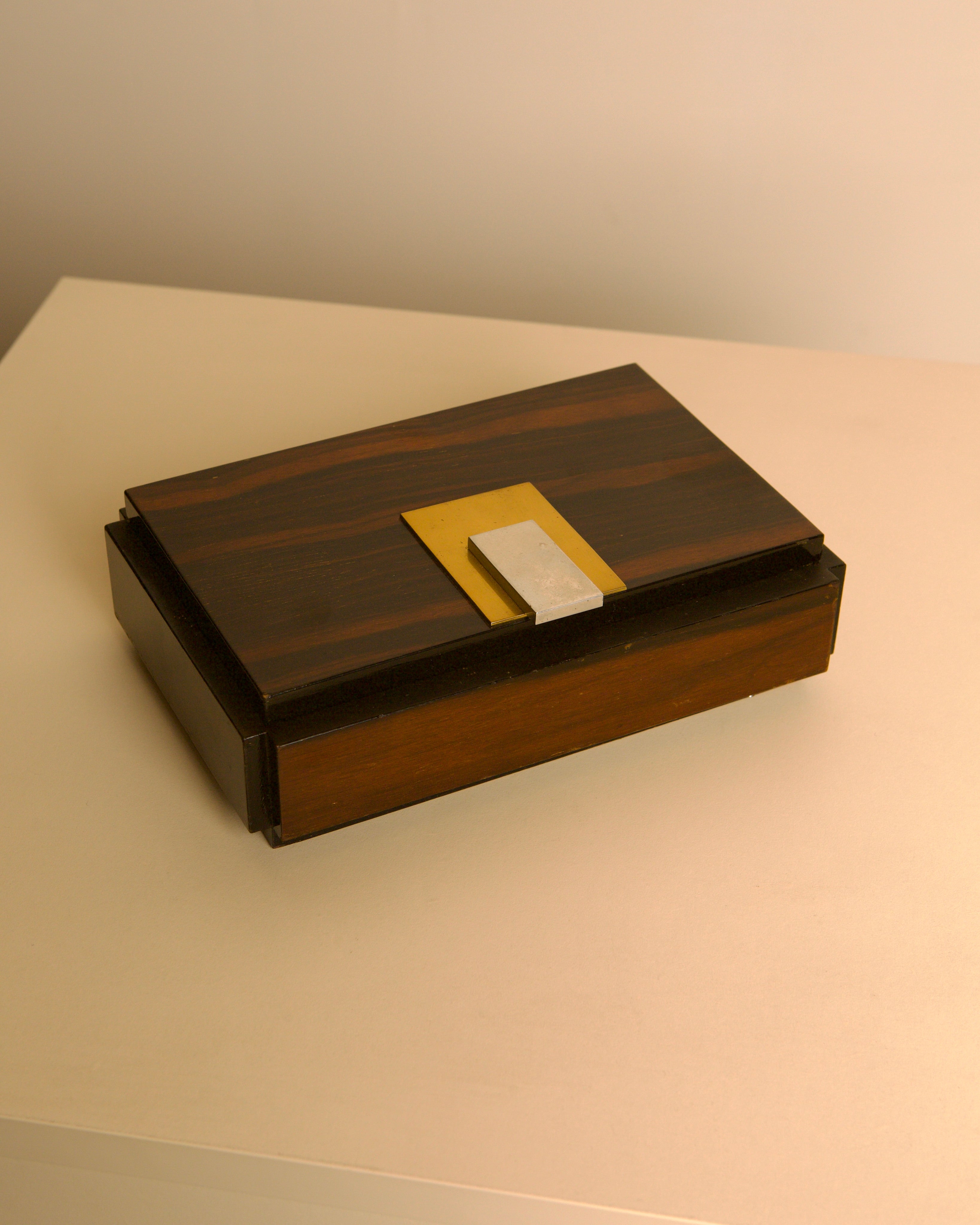 Italian Art Deco box in rosewood, metal and brass 1930's by Treaptyque | The Oblist