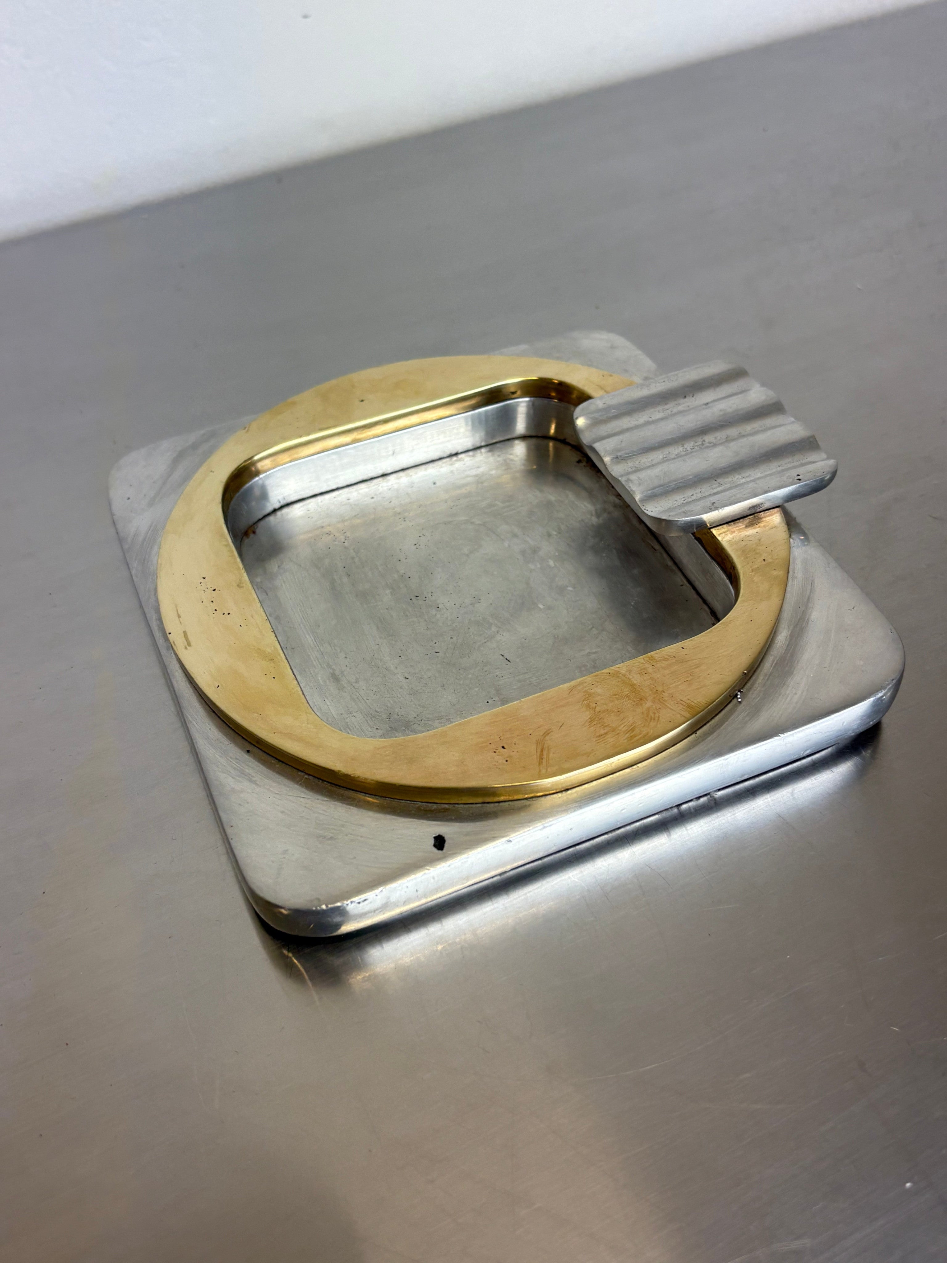 Sculptural brutalist ashtray by Leopold, Spain, 1970's — lifestyle setting