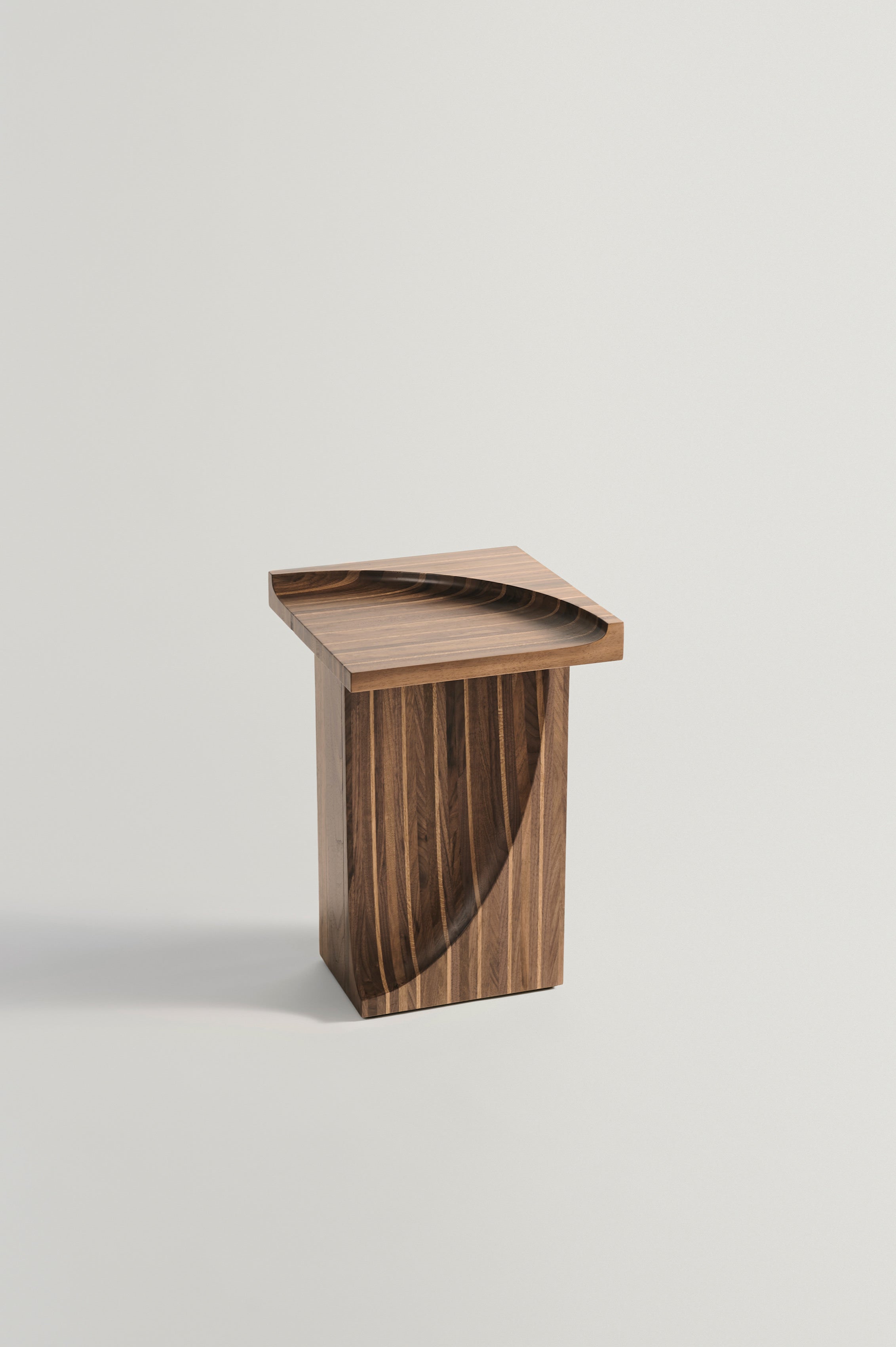 Trama Side Table in Wood and Oak by Rosana Sousa | The Oblist
