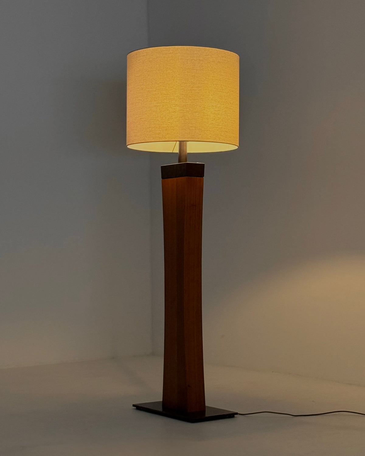 Italian Mid Century teak floor lamp — lifestyle setting