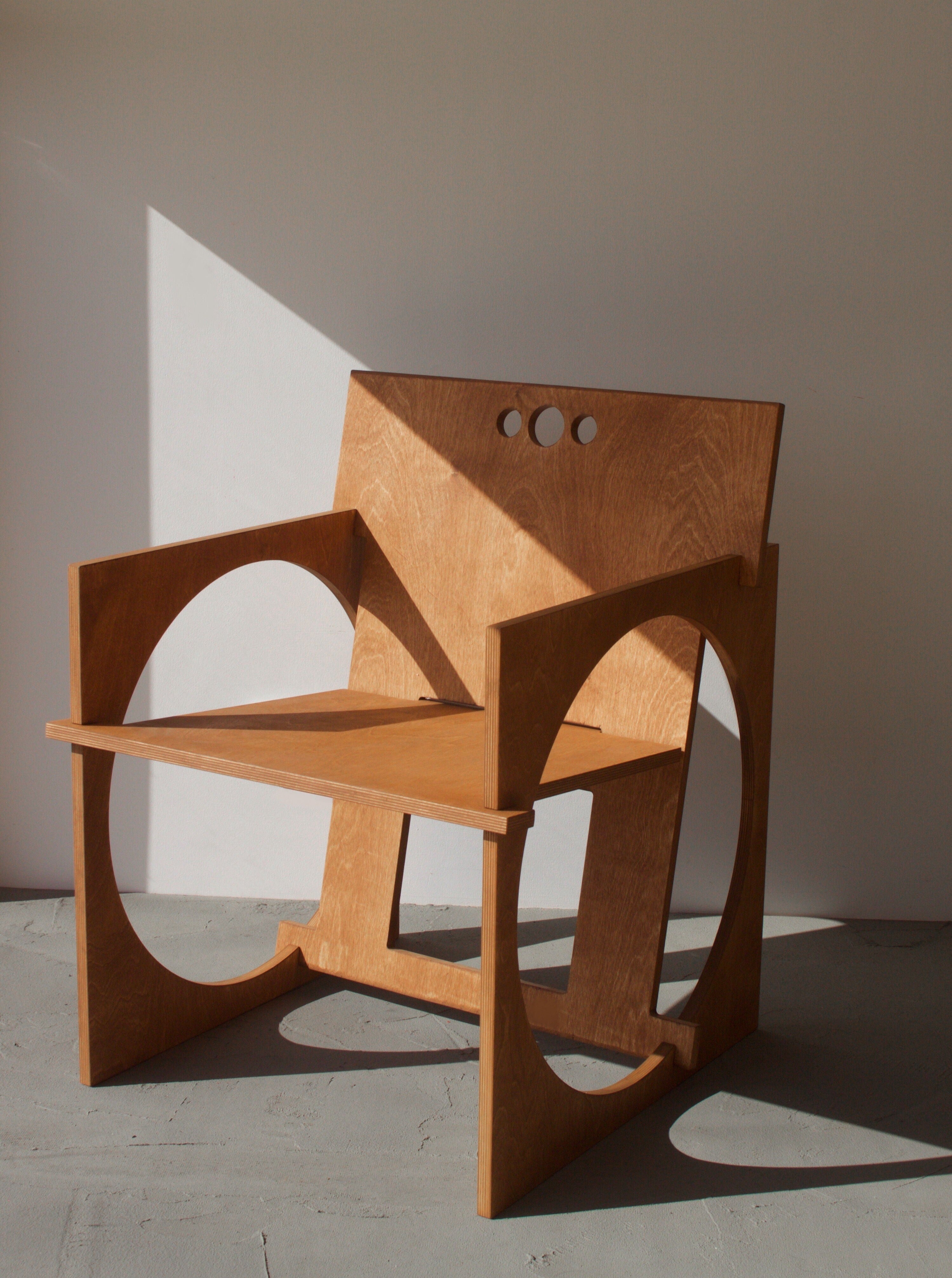 Sedia Tonda by Edoardo Lietti Studio | The Oblist