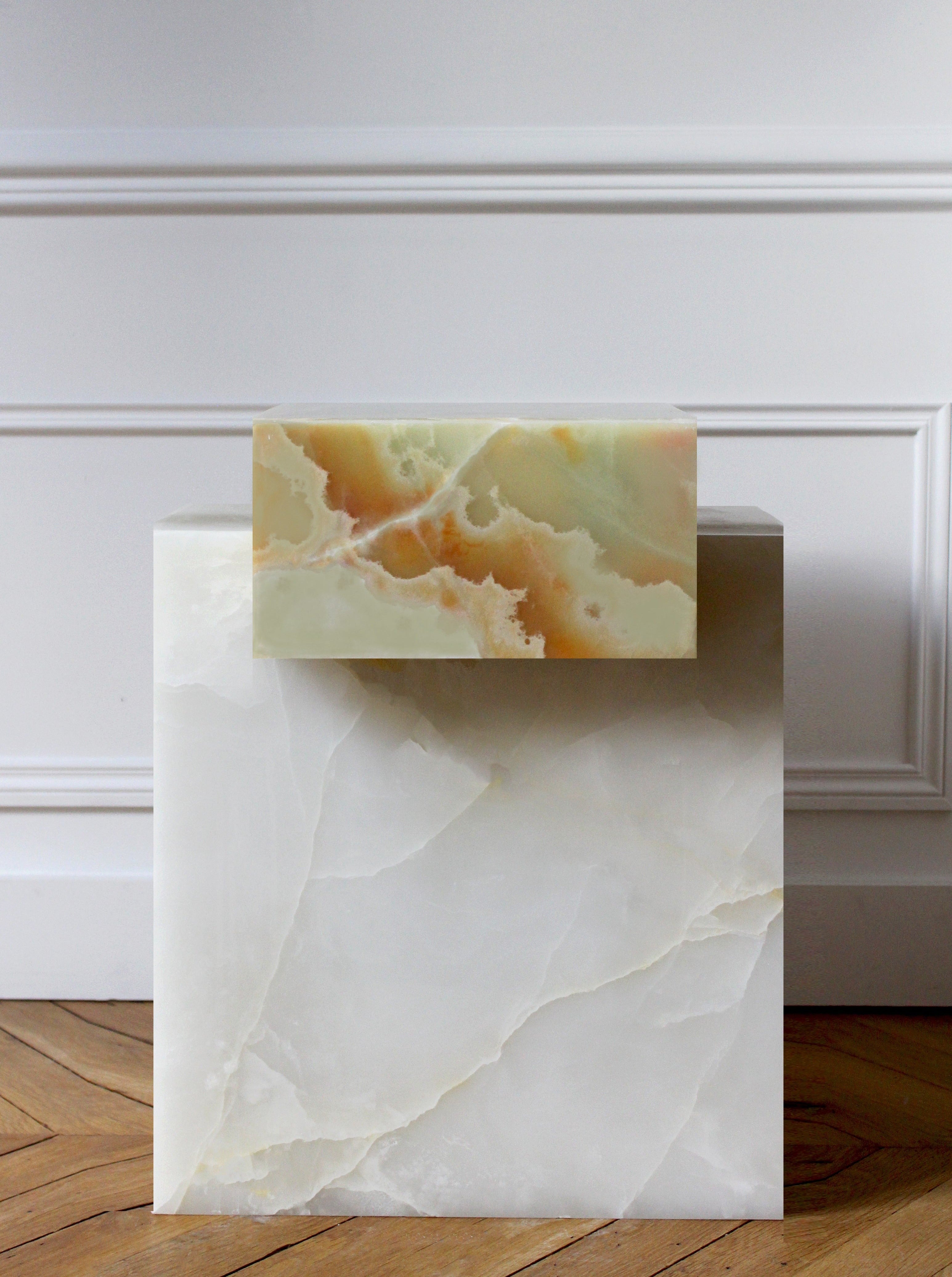 Gaia White and Green Onyx Table