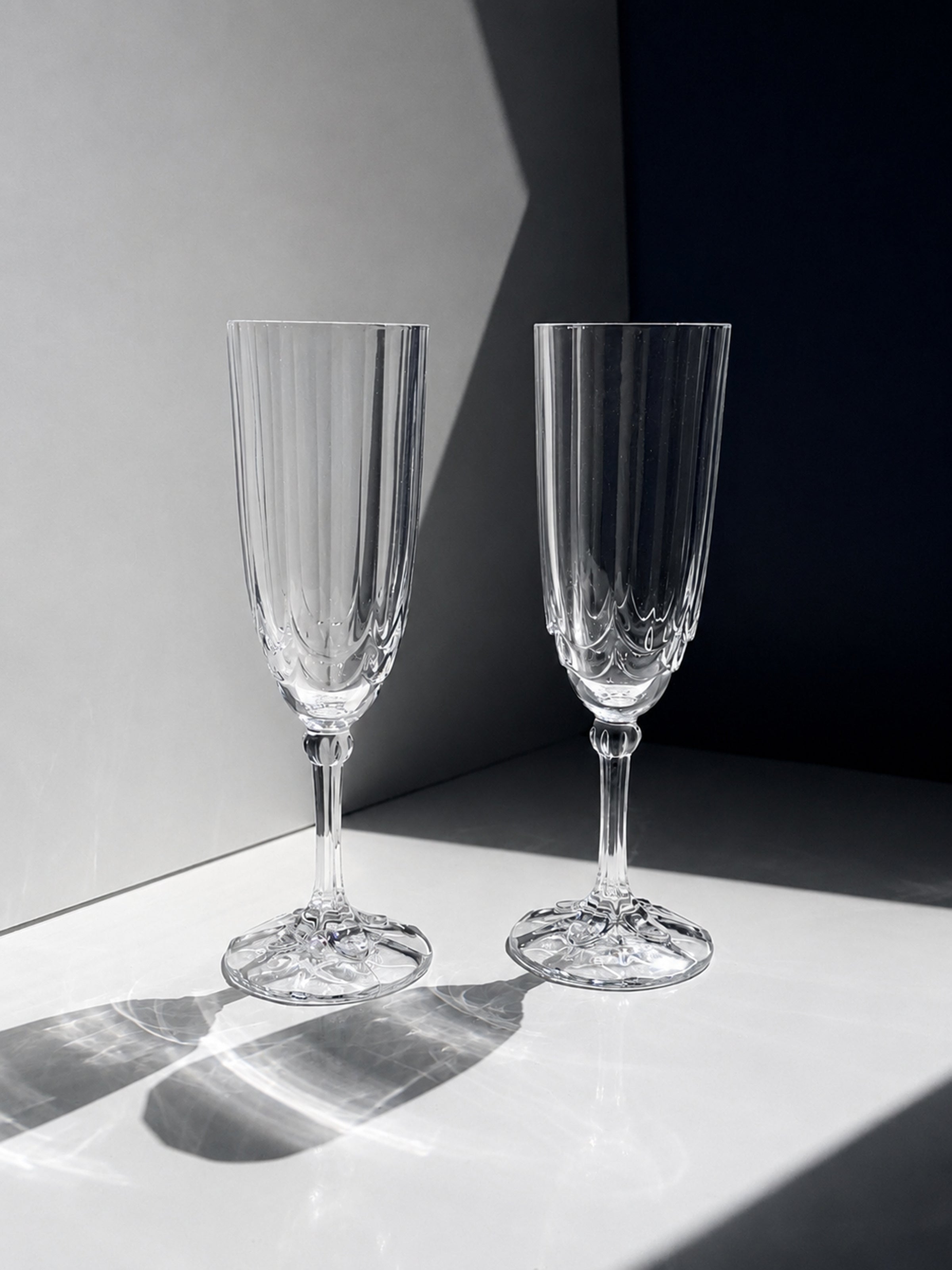 6 French Art Deco Revival Glasses - Champagne flutes 1980s by Dodo Vintage | The Oblist