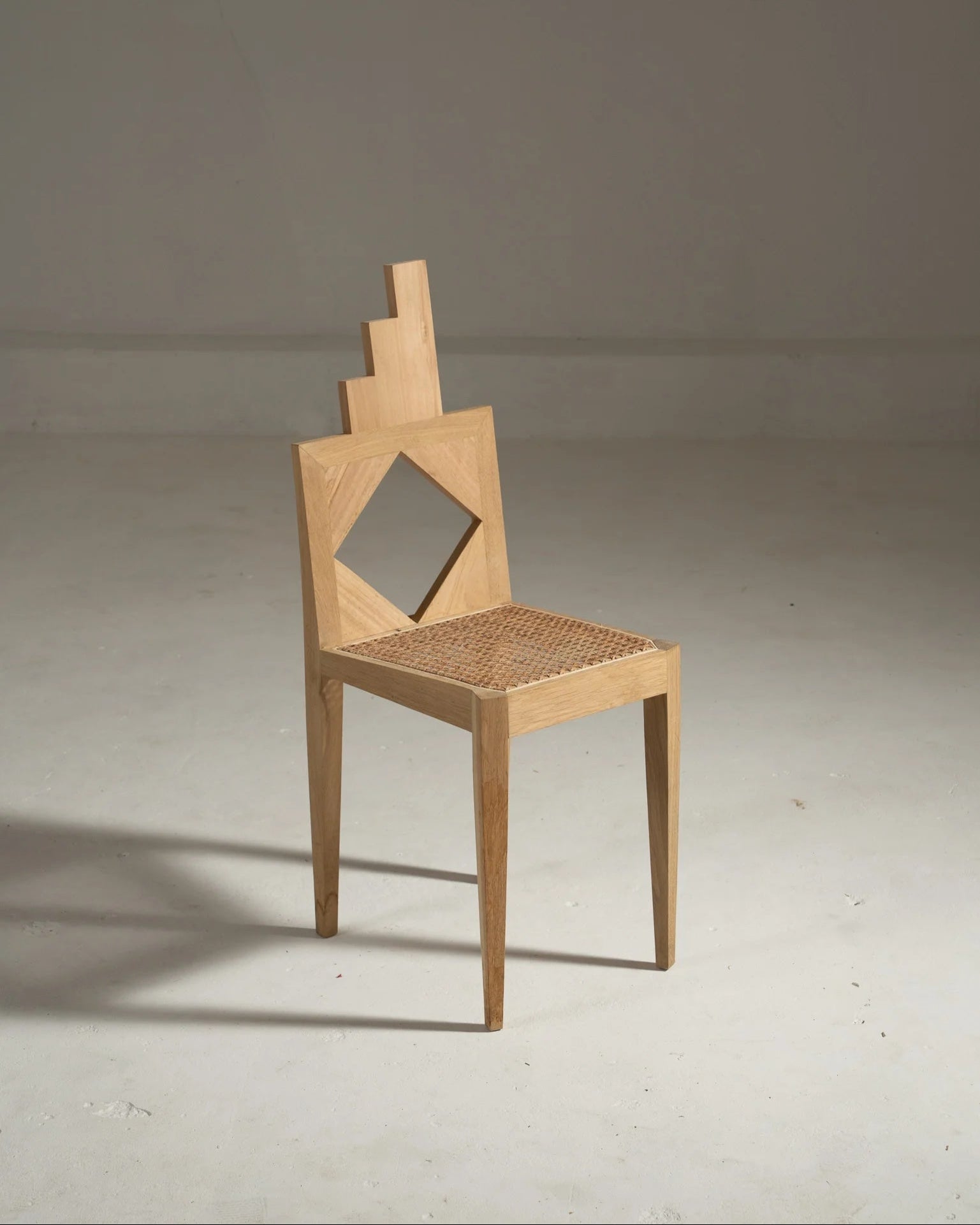 Chair Peões 2 by Policronica | The Oblist