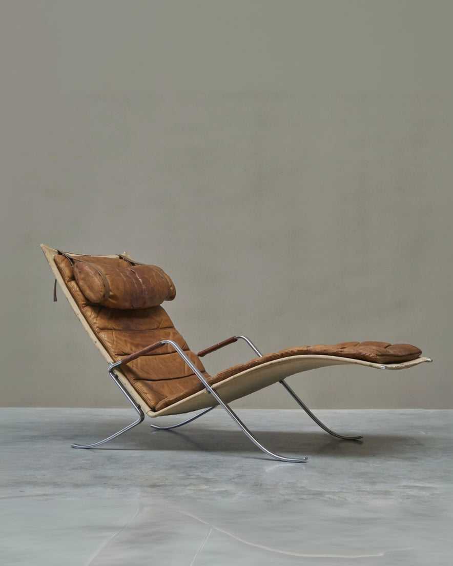 Fabricius & Kastholm FK 87 'Grasshopper' Lounge Chair in Patinated Cognac Leather, 1960s by ORNAMENTUM