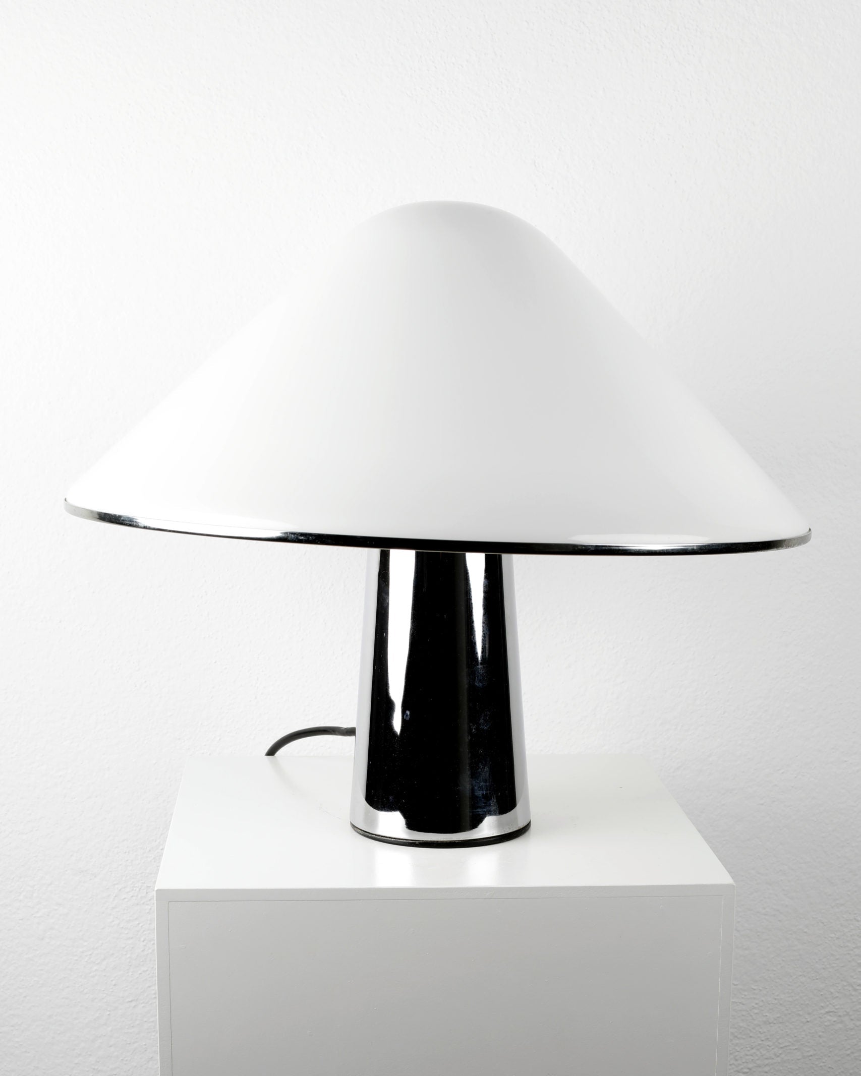 Elpis Lamp by Harvey Guzzini by EDRA | The Oblist