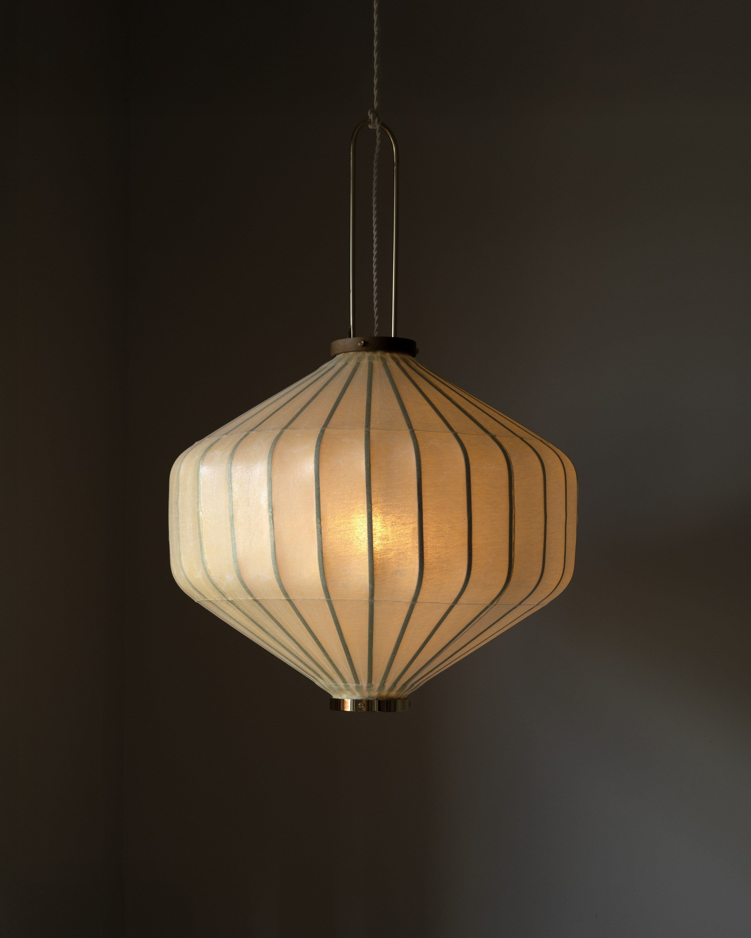Jin, Tuolo Shape Pendant Light