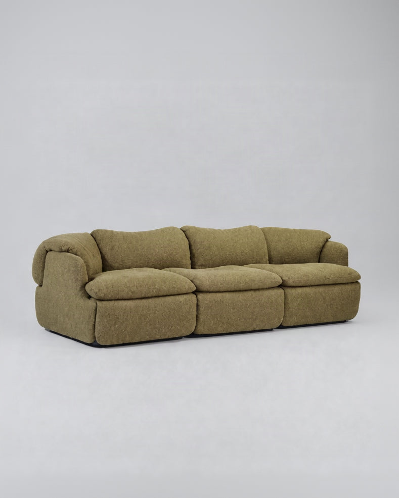Alberto Rosselli for Saporiti Confidential 3-Seater Sofa in Olive Linen, Italy, 1970s — lifestyle setting