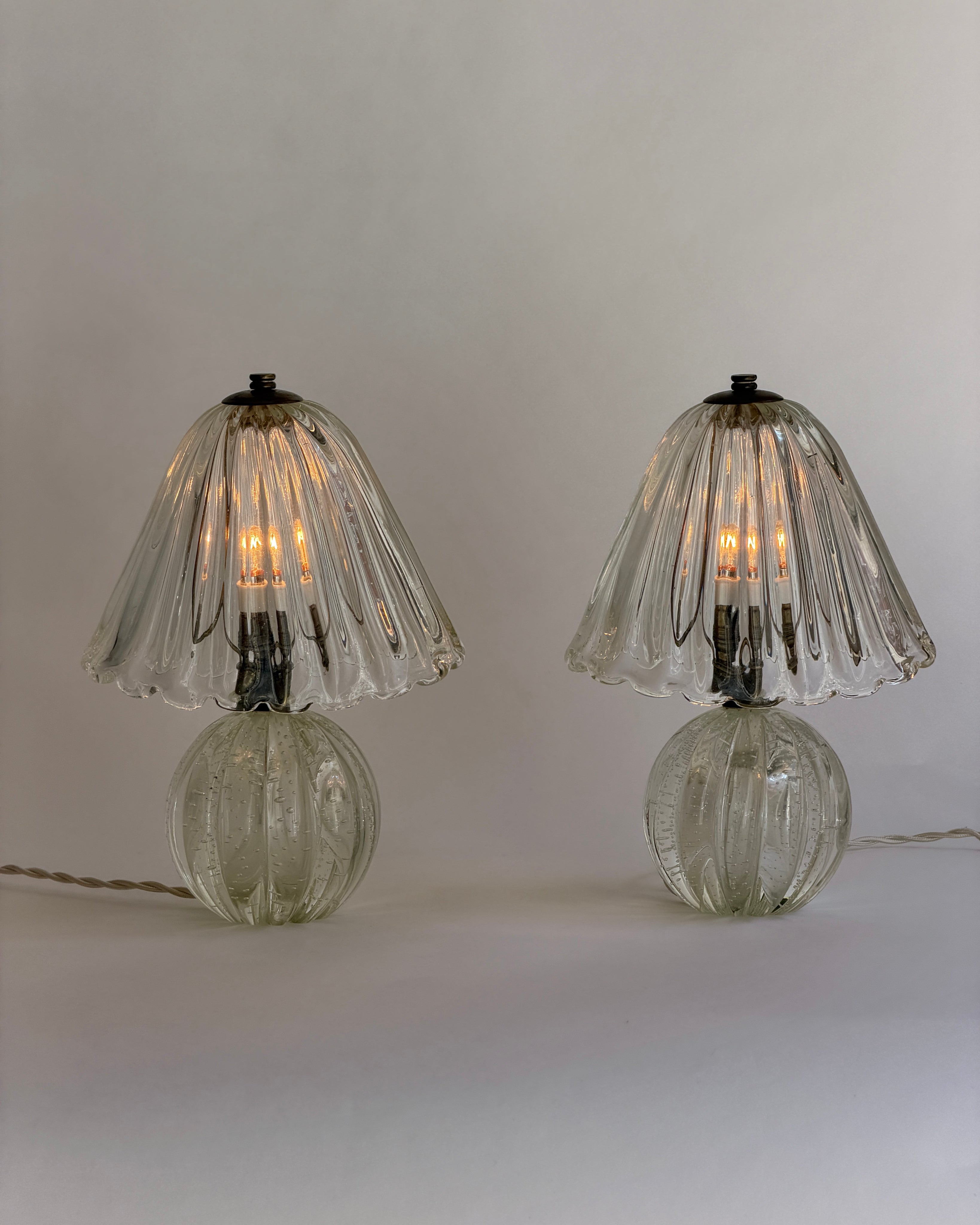 Vintage clear Murano glass table lamp by Millefiori Interior | The Oblist