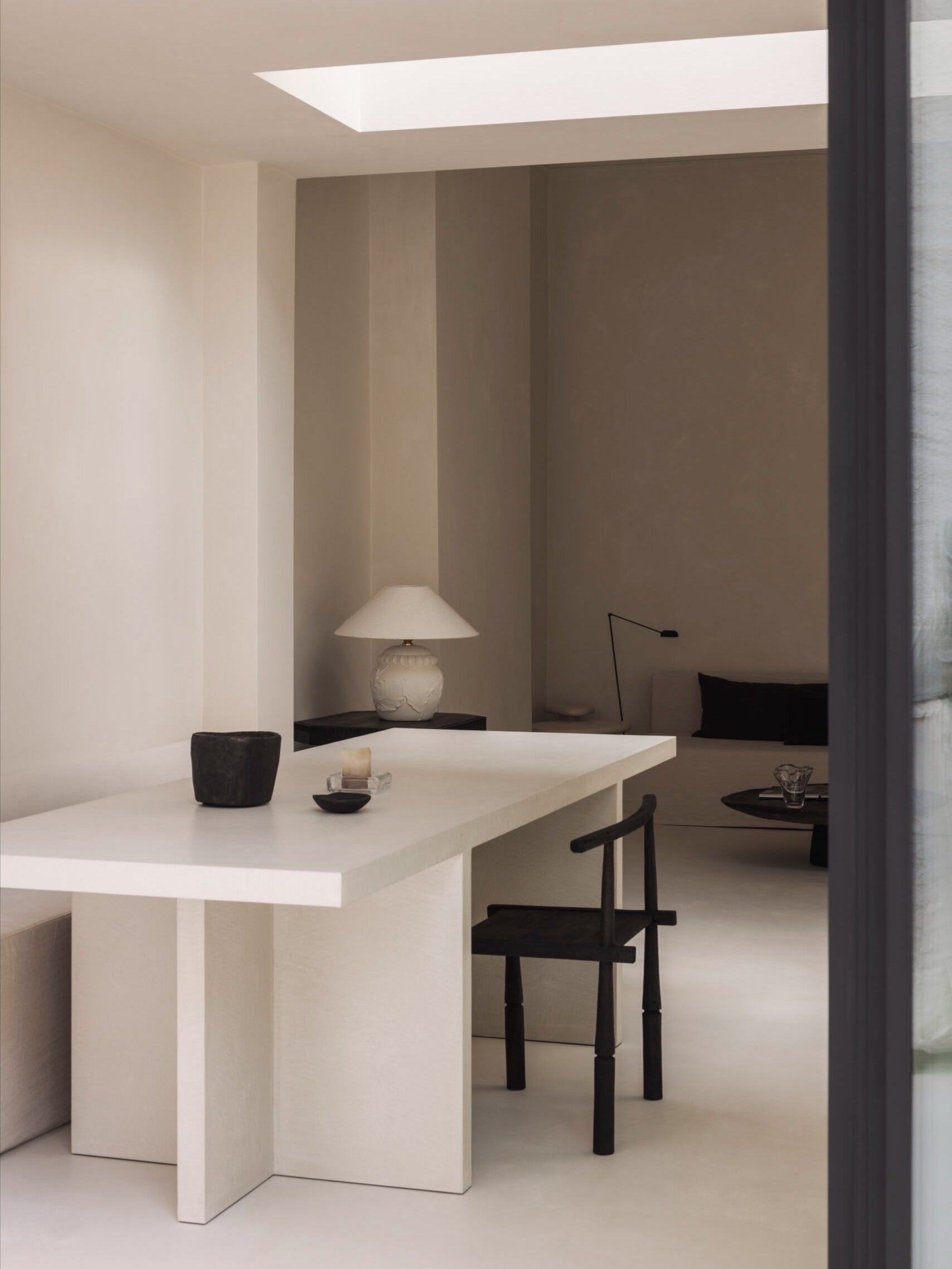 Akari Dining Table by KASANAI | The Oblist