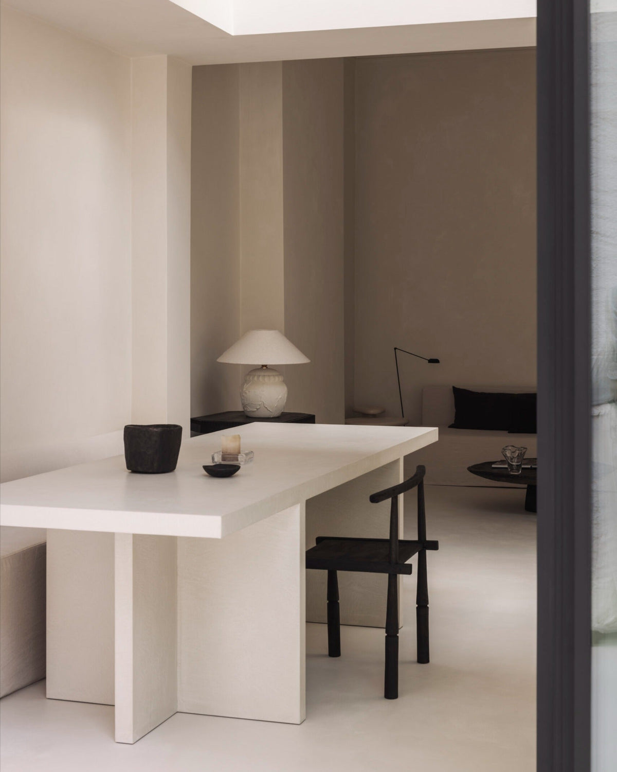 Akari Dining Table by KASANAI | The Oblist