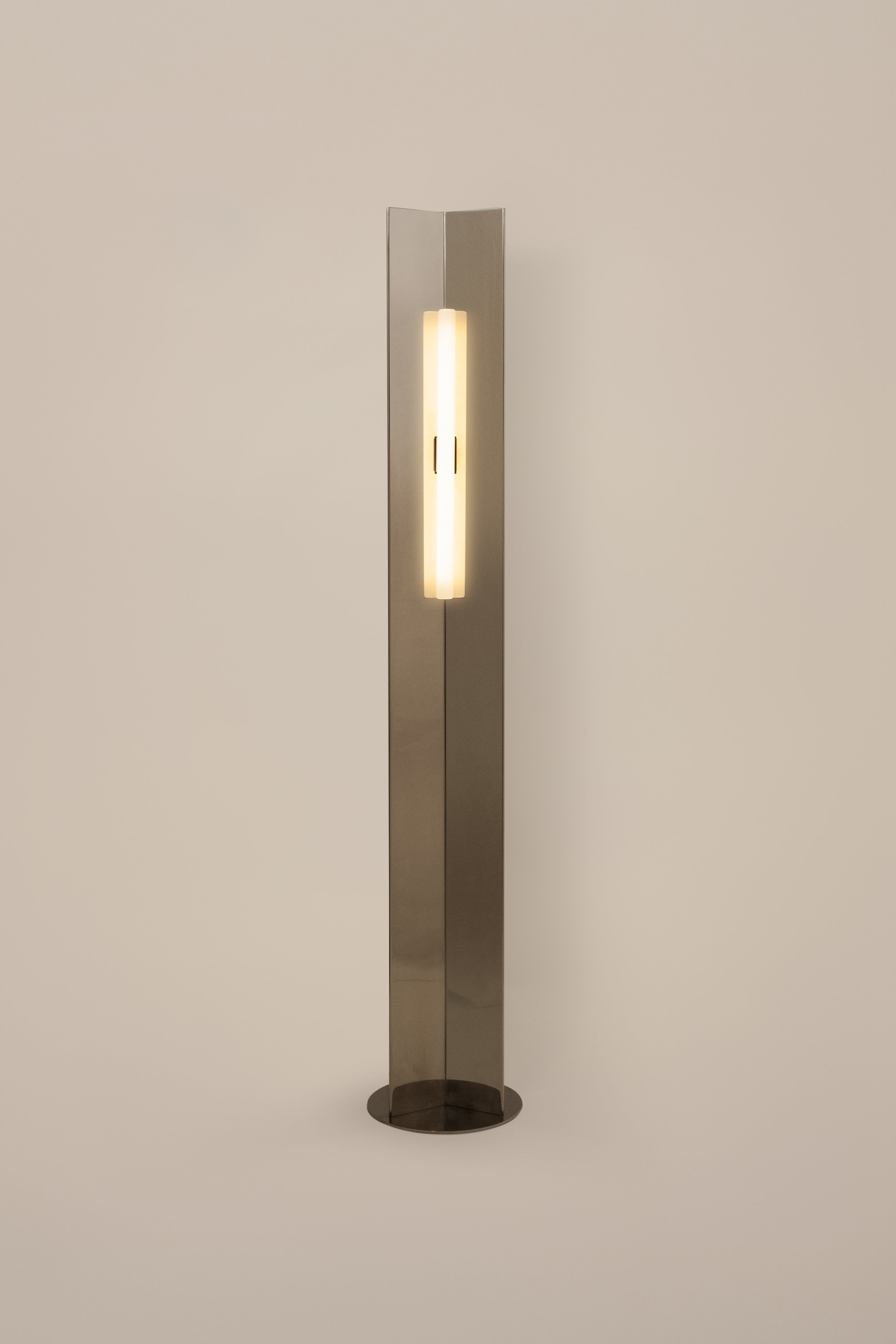 'Arrow 158' Floor Lamp — lifestyle setting