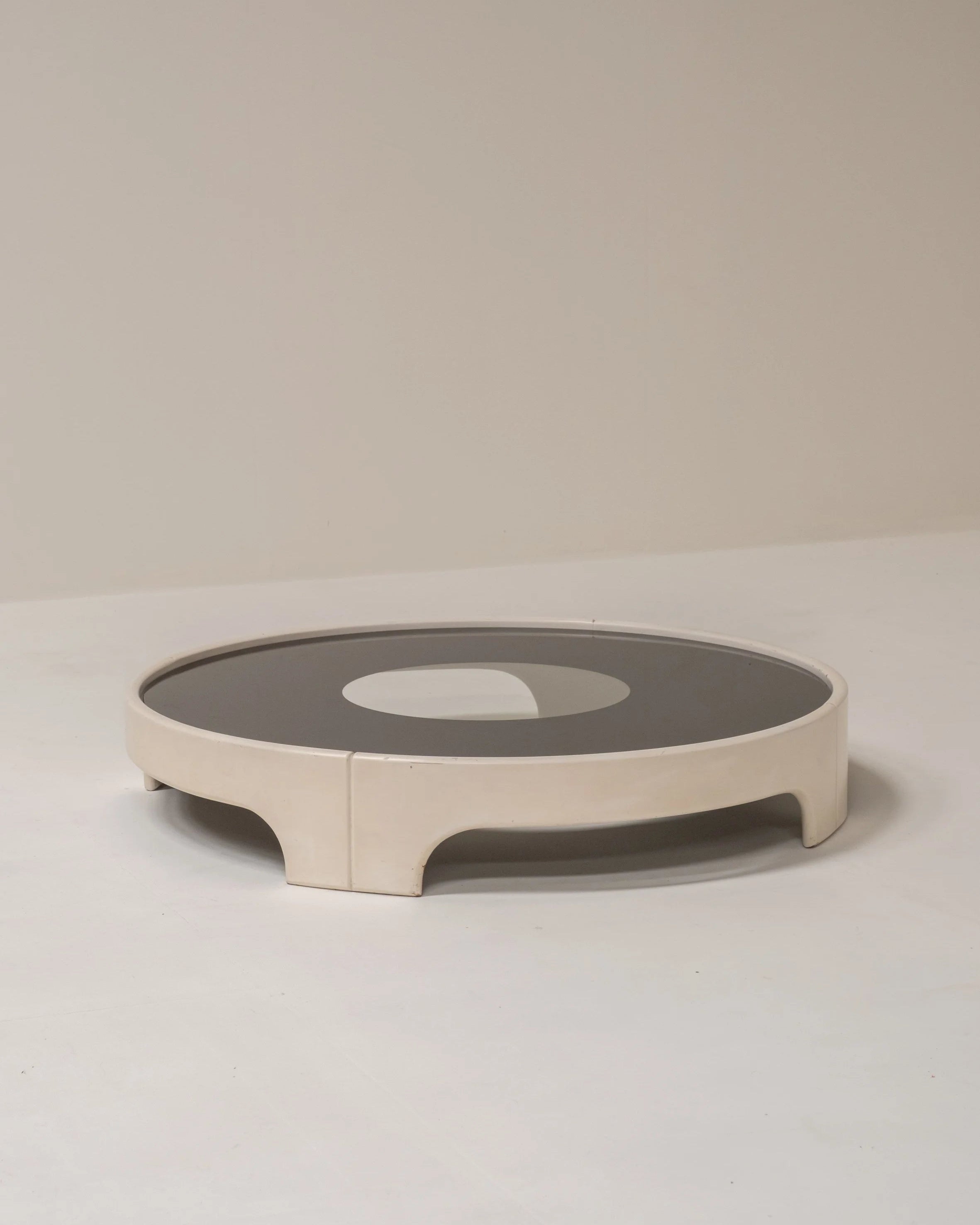 Tito Agnoli Circular Coffee Table, Italy 70s by Paulette in 't Stad | The Oblist