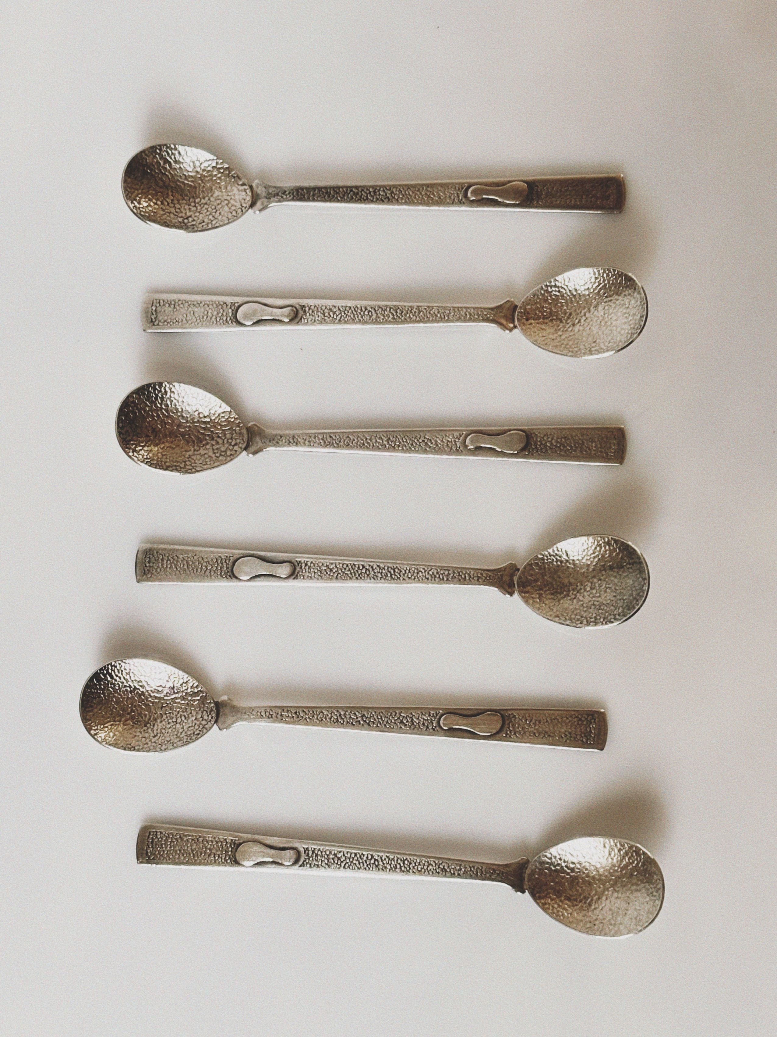 Ensemble de 6 cuillères en argent de style mi-siècle