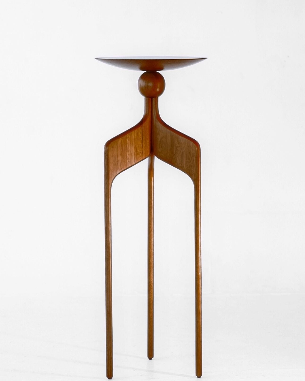 "Sentinela" Side Table