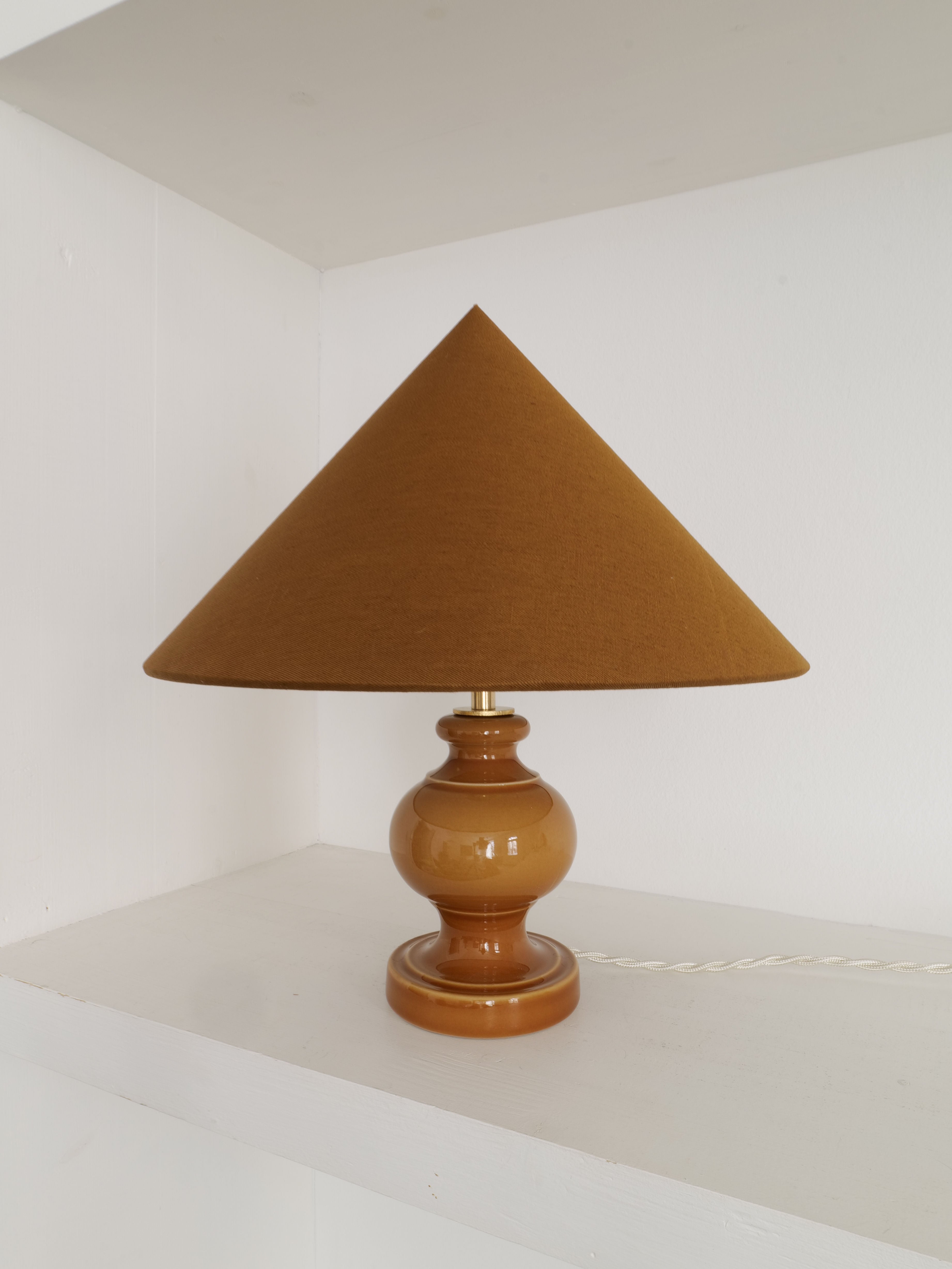 Sculptural Ceramic Table Lamp