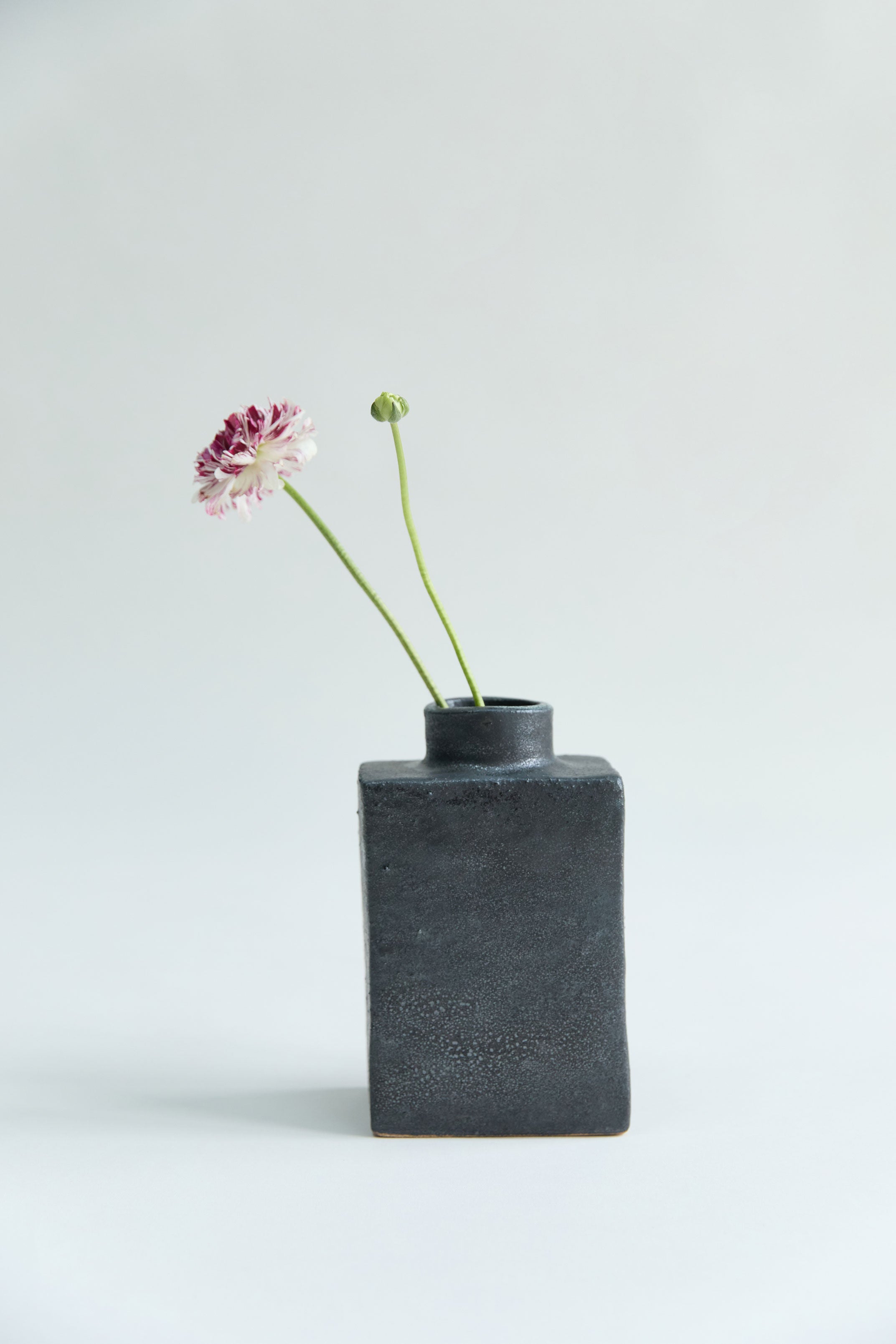 'Cuubik Small Lunaire' Ceramic Vase