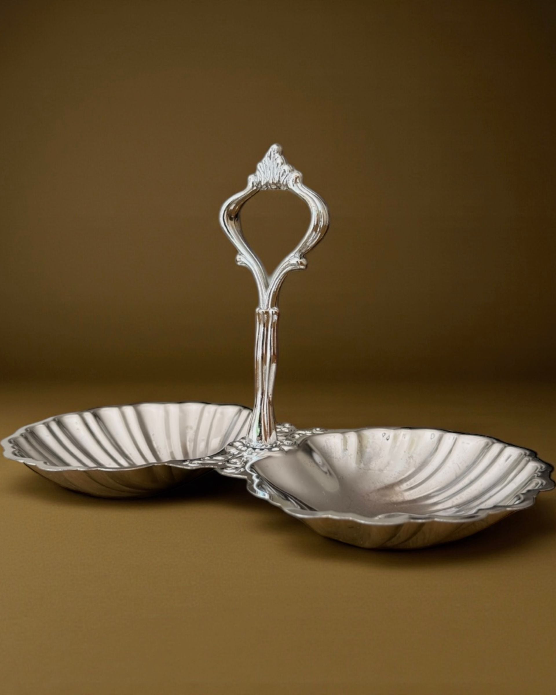 Plat de Service à Double Coque