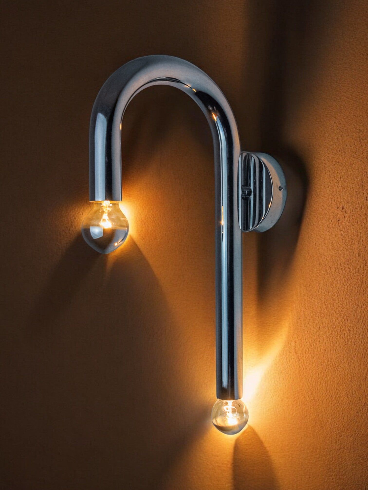 Space-age tubular wall lamp, chromed metal, Italy, 1970
