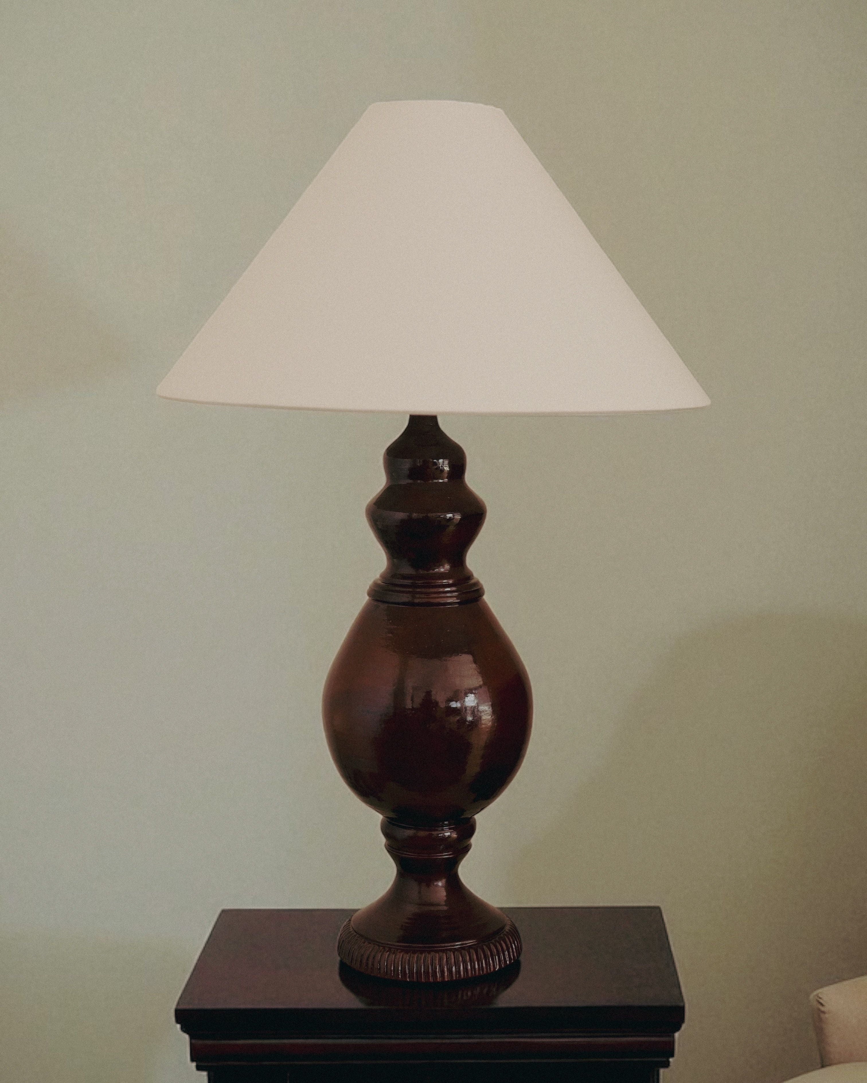 'GRENAT FONCÉ' Table Lamp