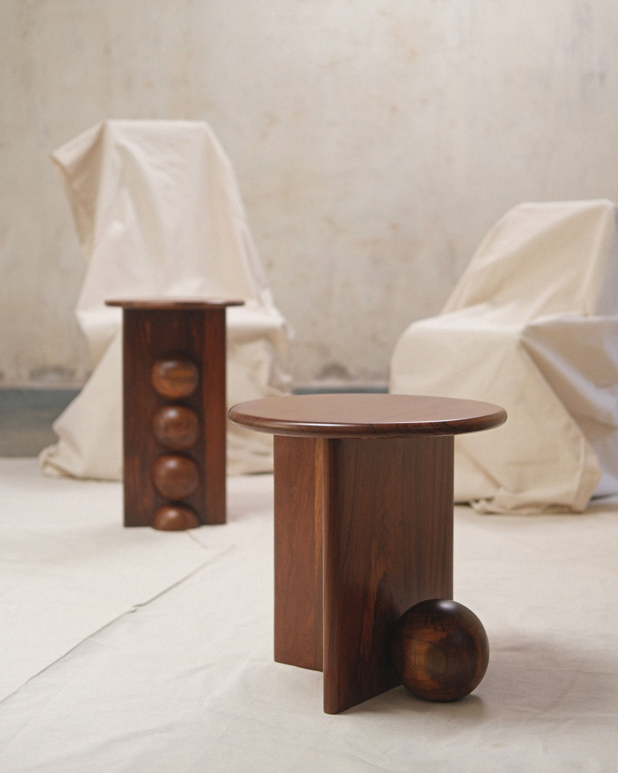 Ensemble de 2 tables d'appoint en bois