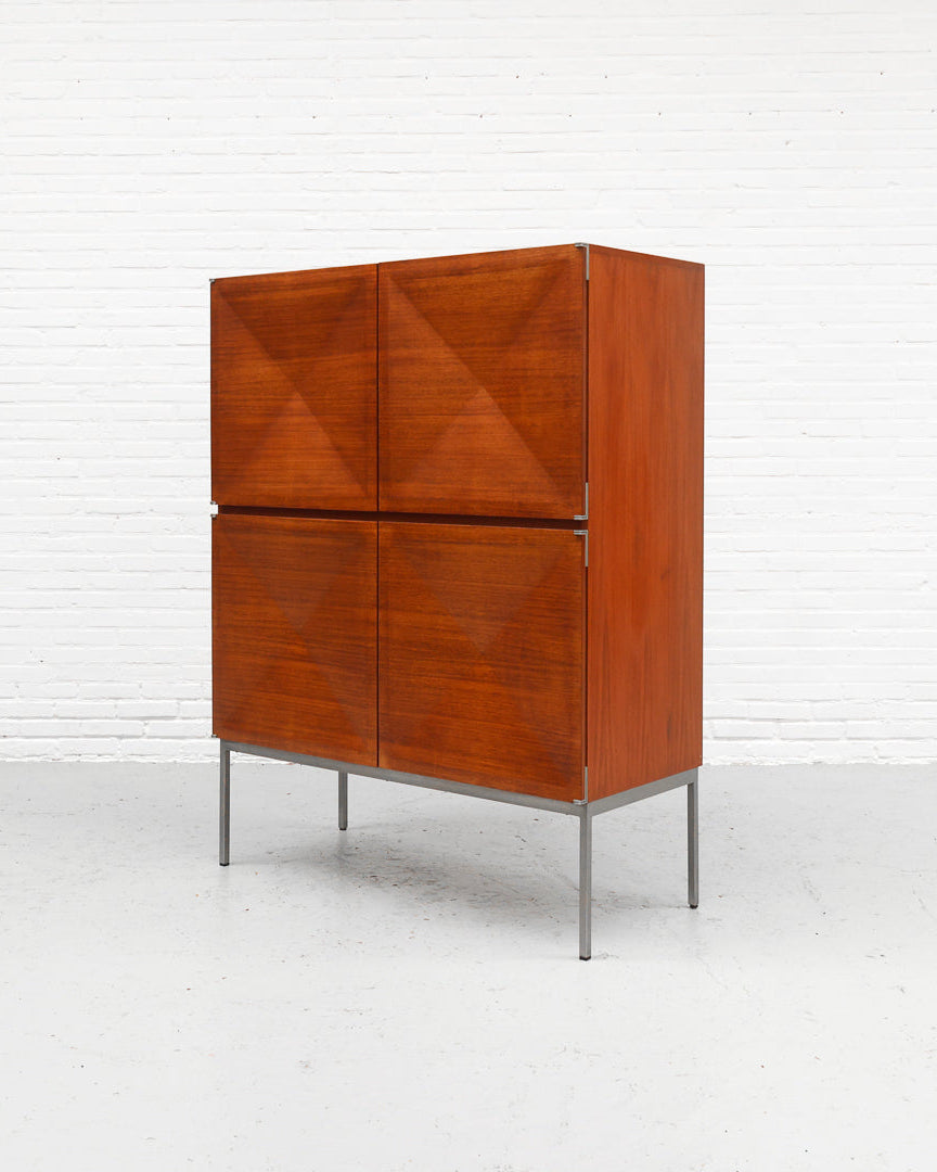 Behr 1307 Diamond Highboard 1960s