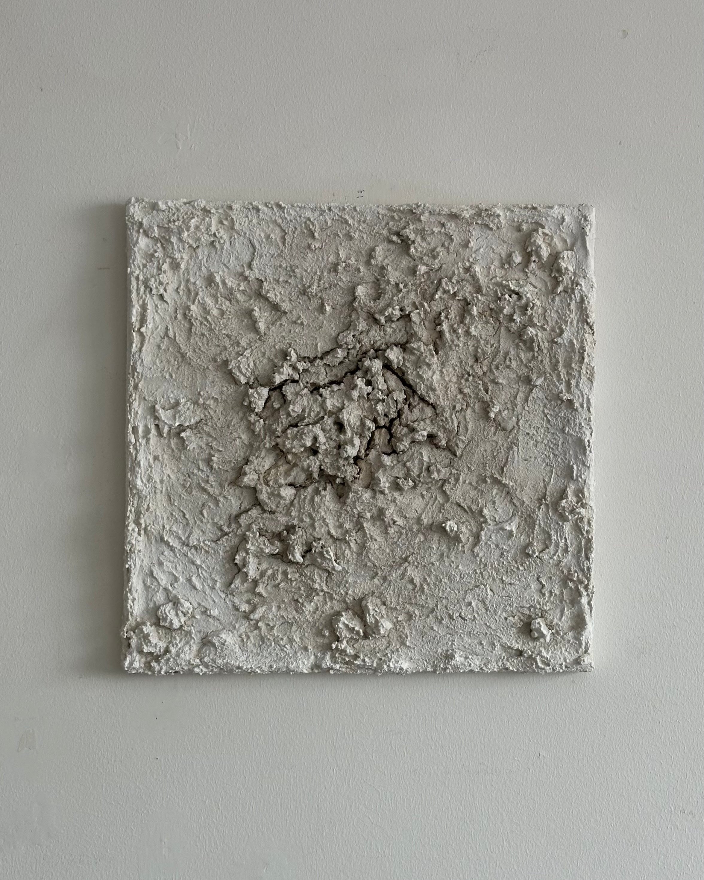 'SUSPIRIUM 10' sculptural wall art — in context