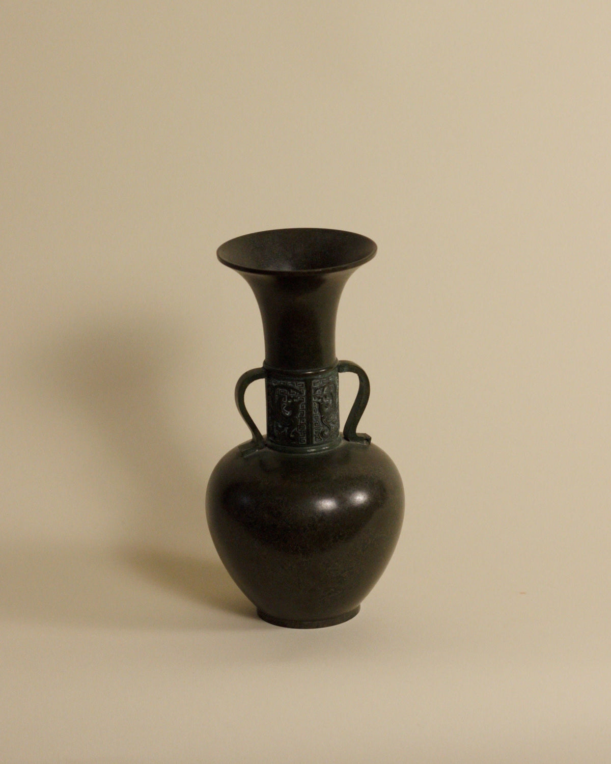 Japanese Patinated Bronze Vase – Geometric Relief Twin Handle by Mansión Luna | The Oblist