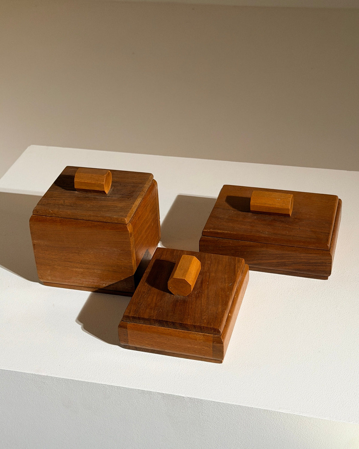 Set of three Art-deco boxes, France, circa 1920. by Figuresdesign | The Oblist