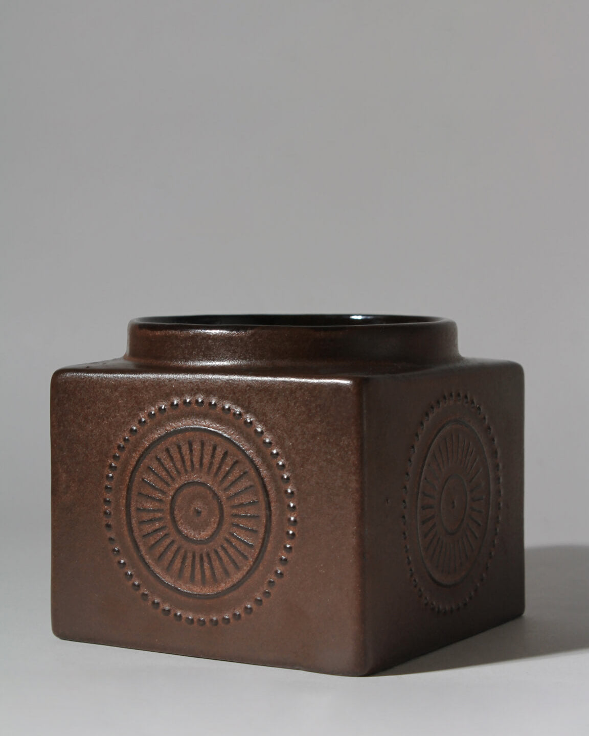 Göran Andersson Brown Ceramic Vase, 1960s, Sweden by Vintage Stories | The Oblist — handcrafted brown ceramic design