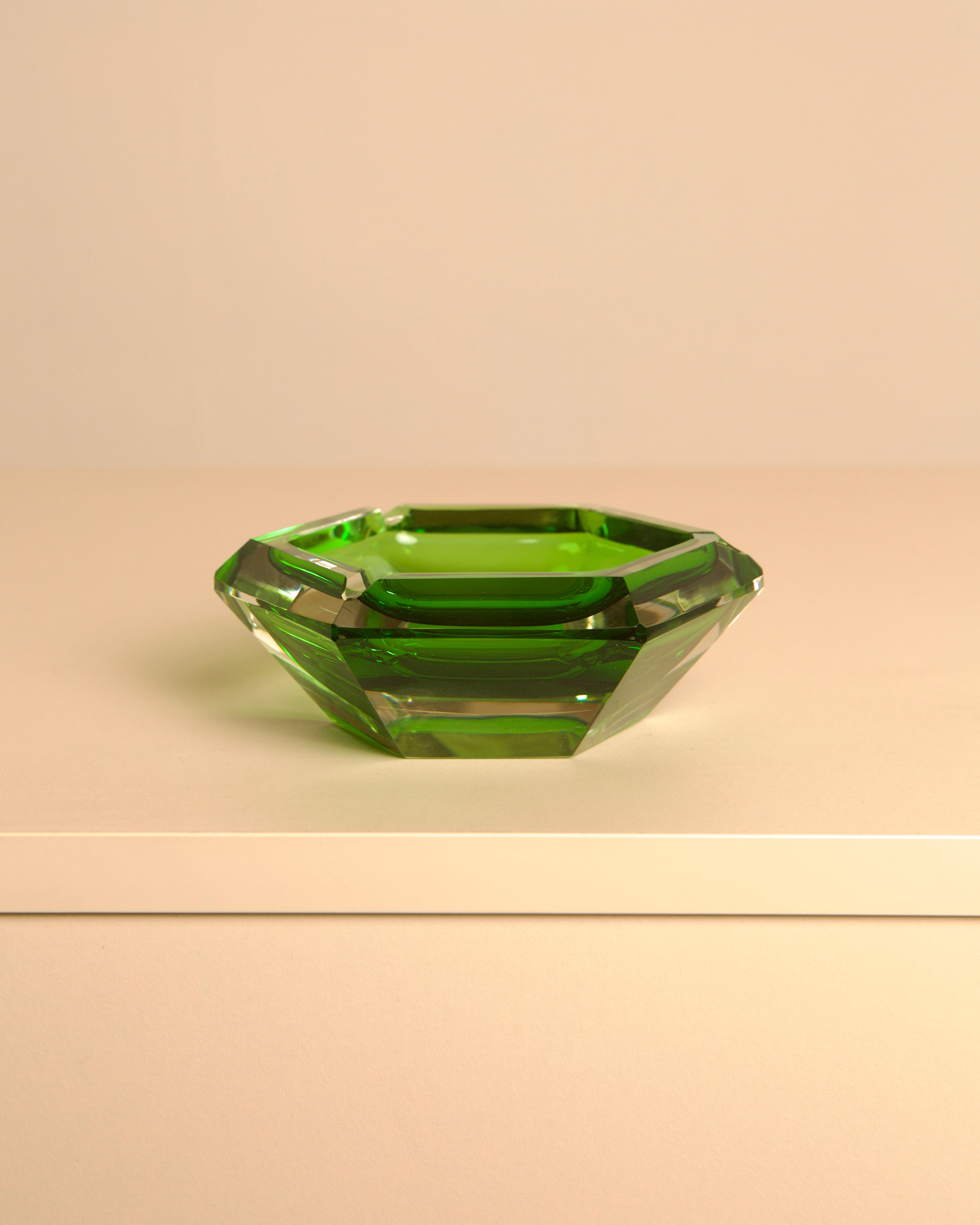 Italian Green Murano Glass Hexagonal Ashtray, 1980s — detail view