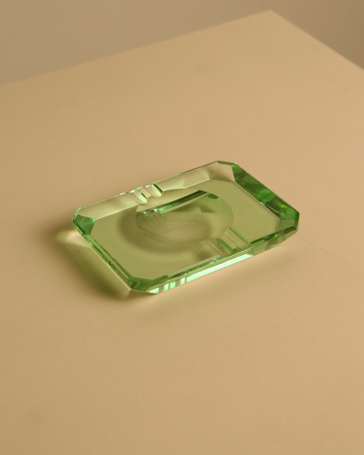 Small Fontana Arte glass ashtray, 1950s by Treaptyque | The Oblist