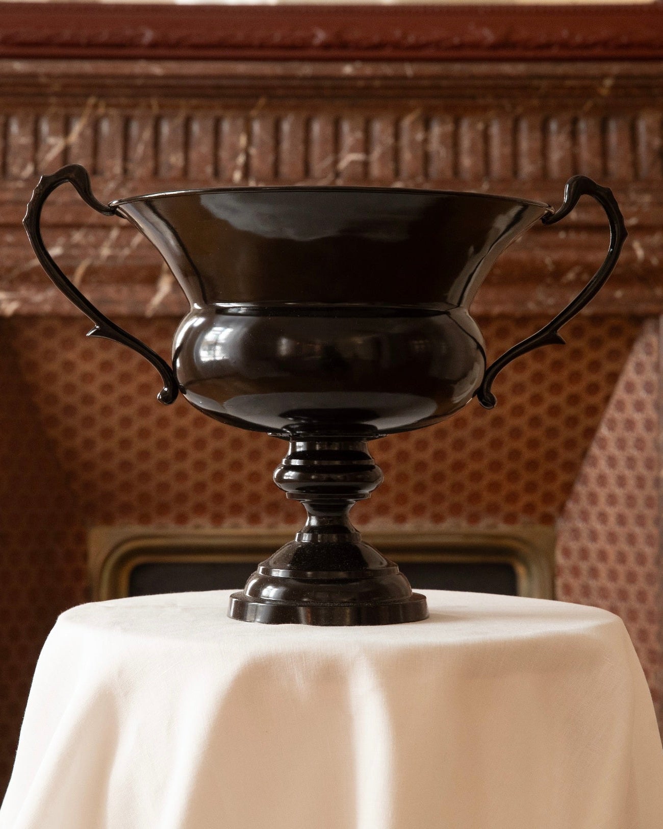 TALL LACQUERED HANDLE CUP — side angle