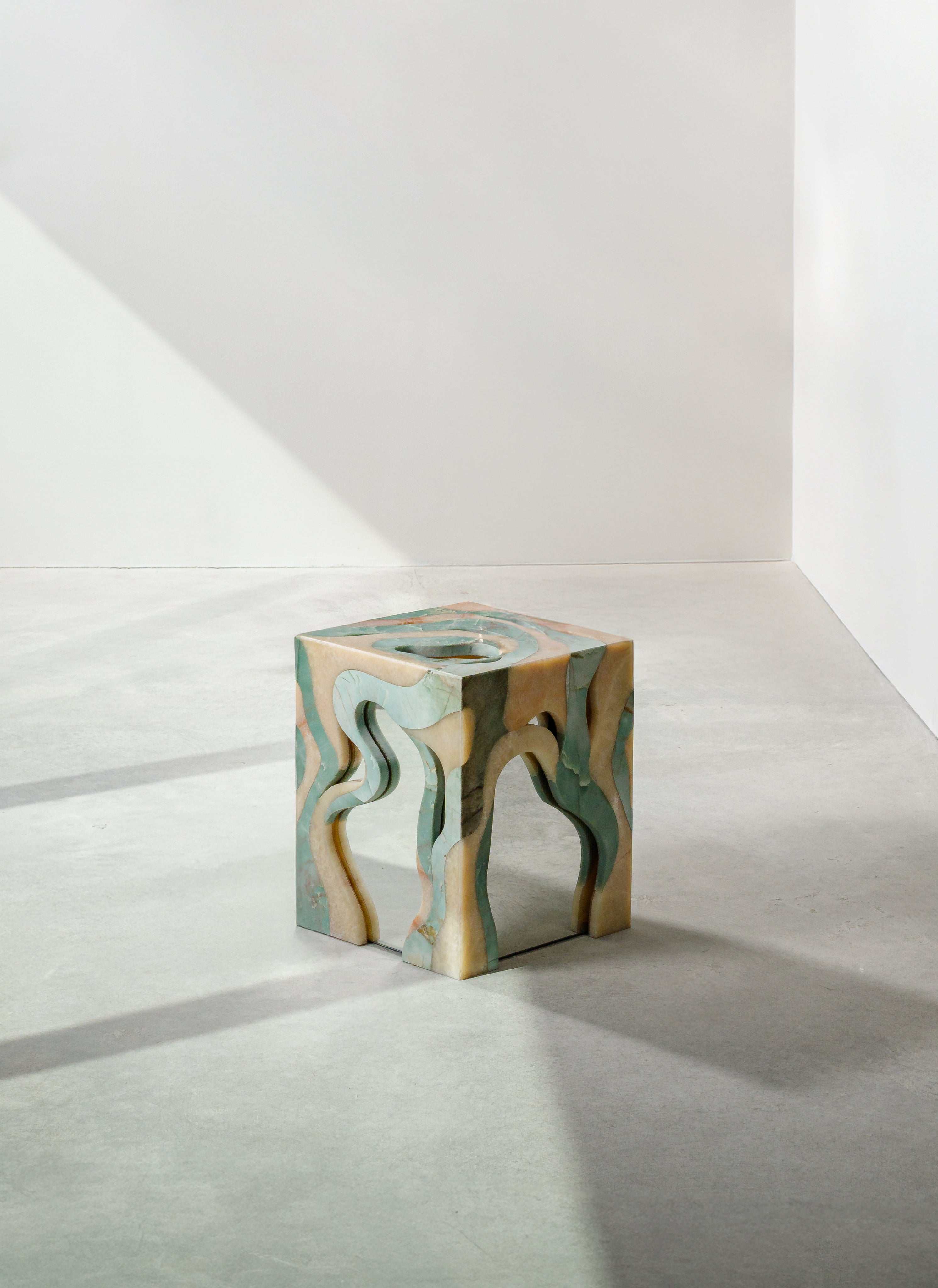 Tabouret/Table d'appoint en marbre 'Orbis'