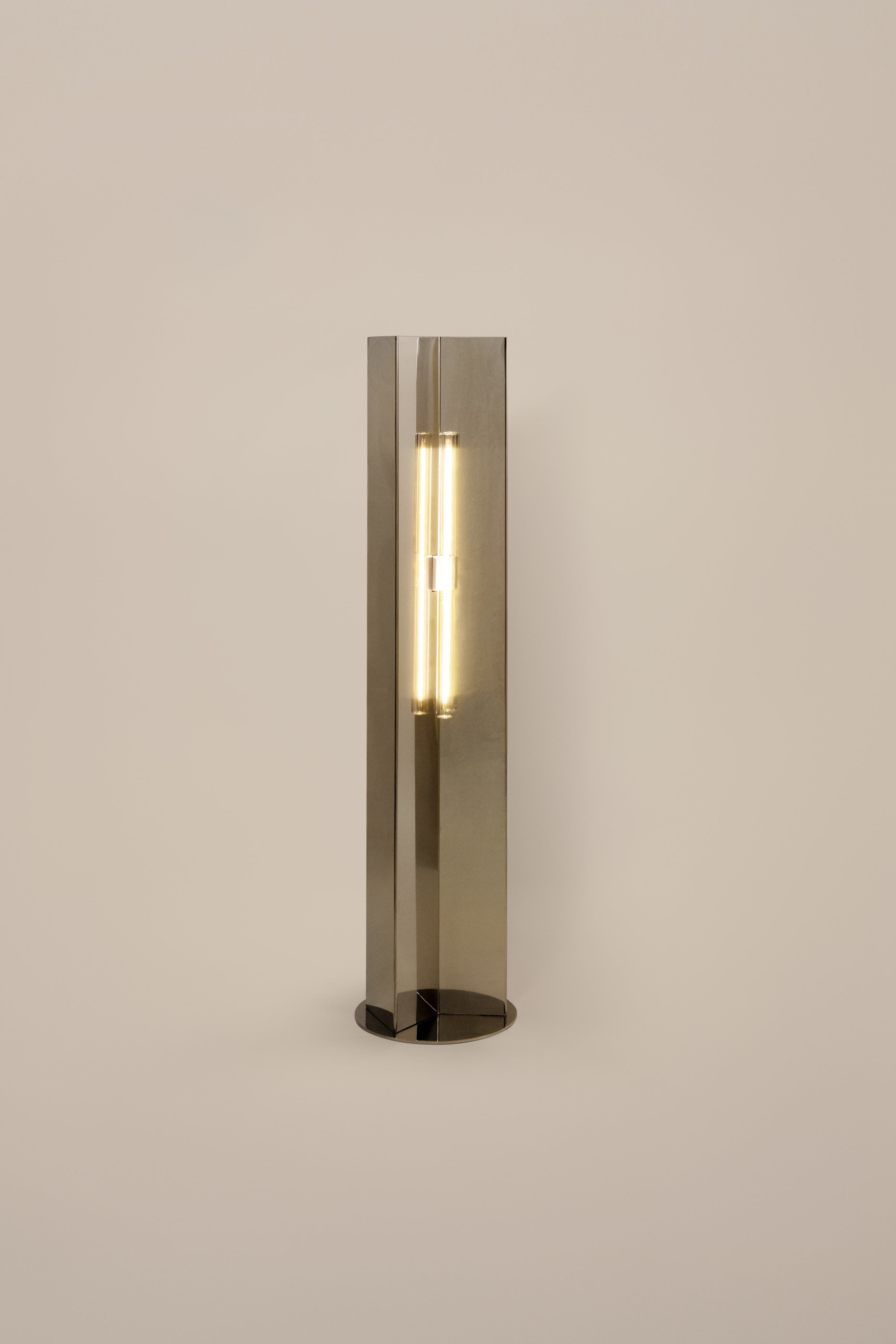 'Arrow 120' Floor Lamp — lifestyle setting