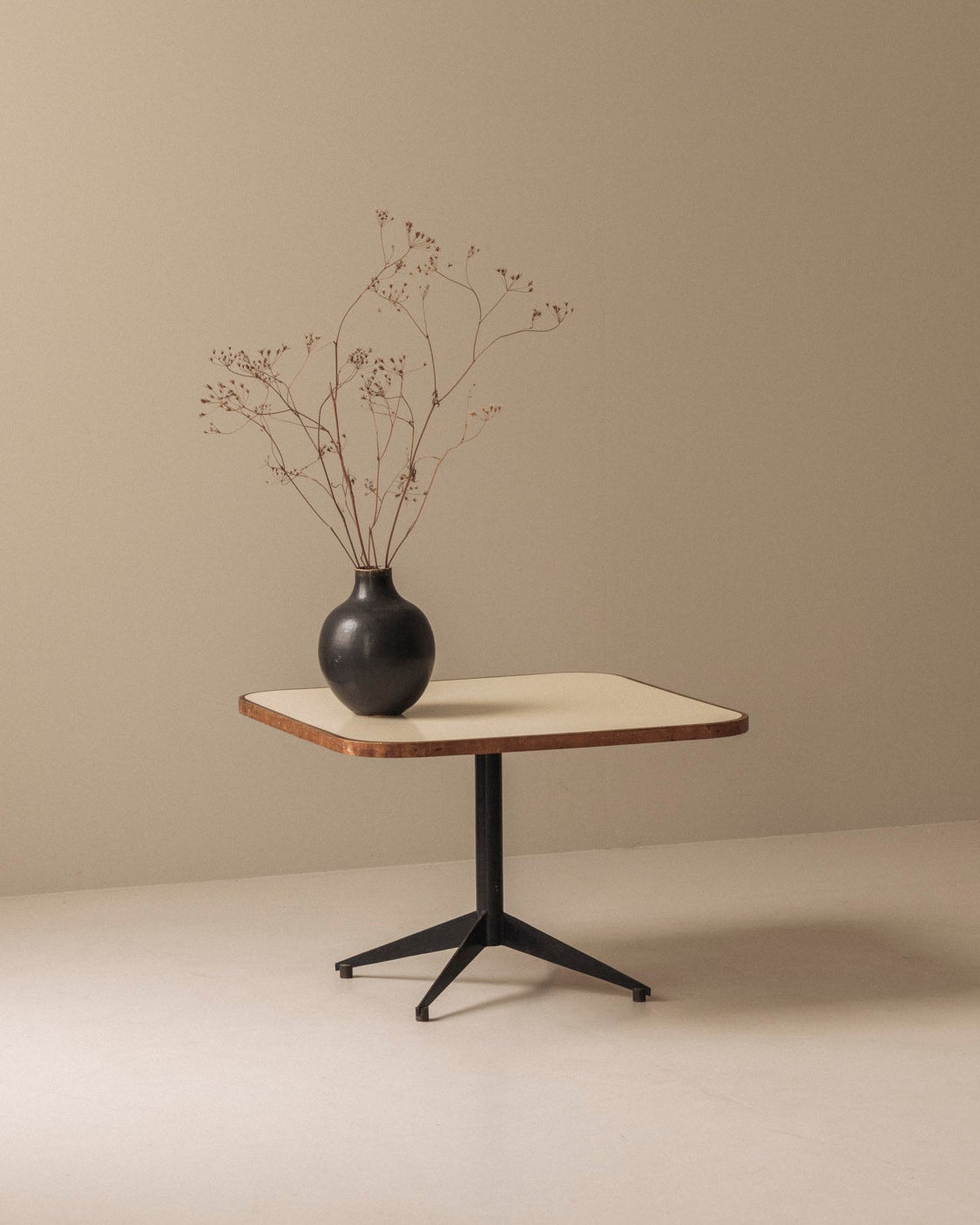 Elegant Square coffee table, Italy 1950s by Modern Living | The Oblist