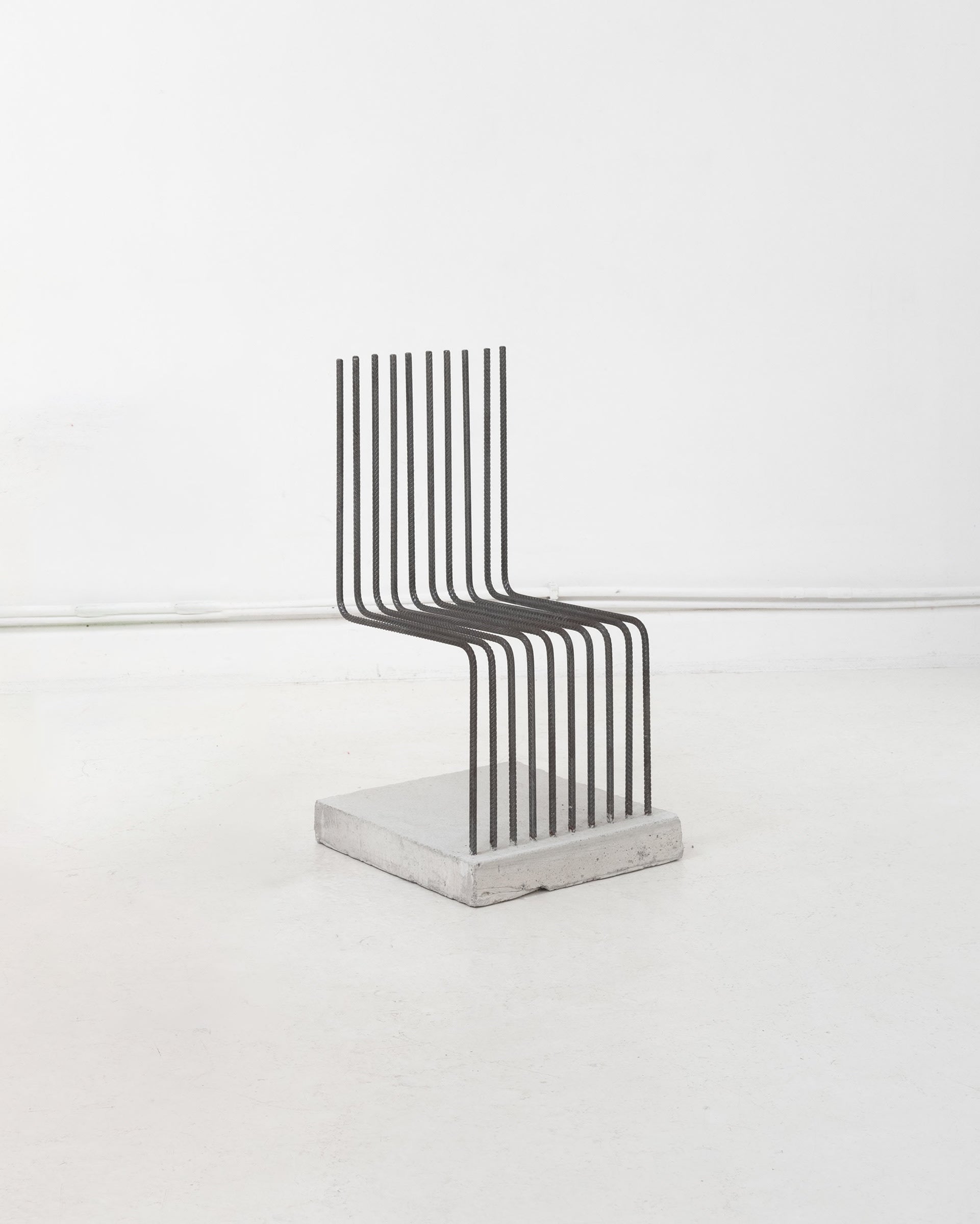 Chaise 'Solide' postmoderne attrb Heinz Landes, Allemagne, 1986.