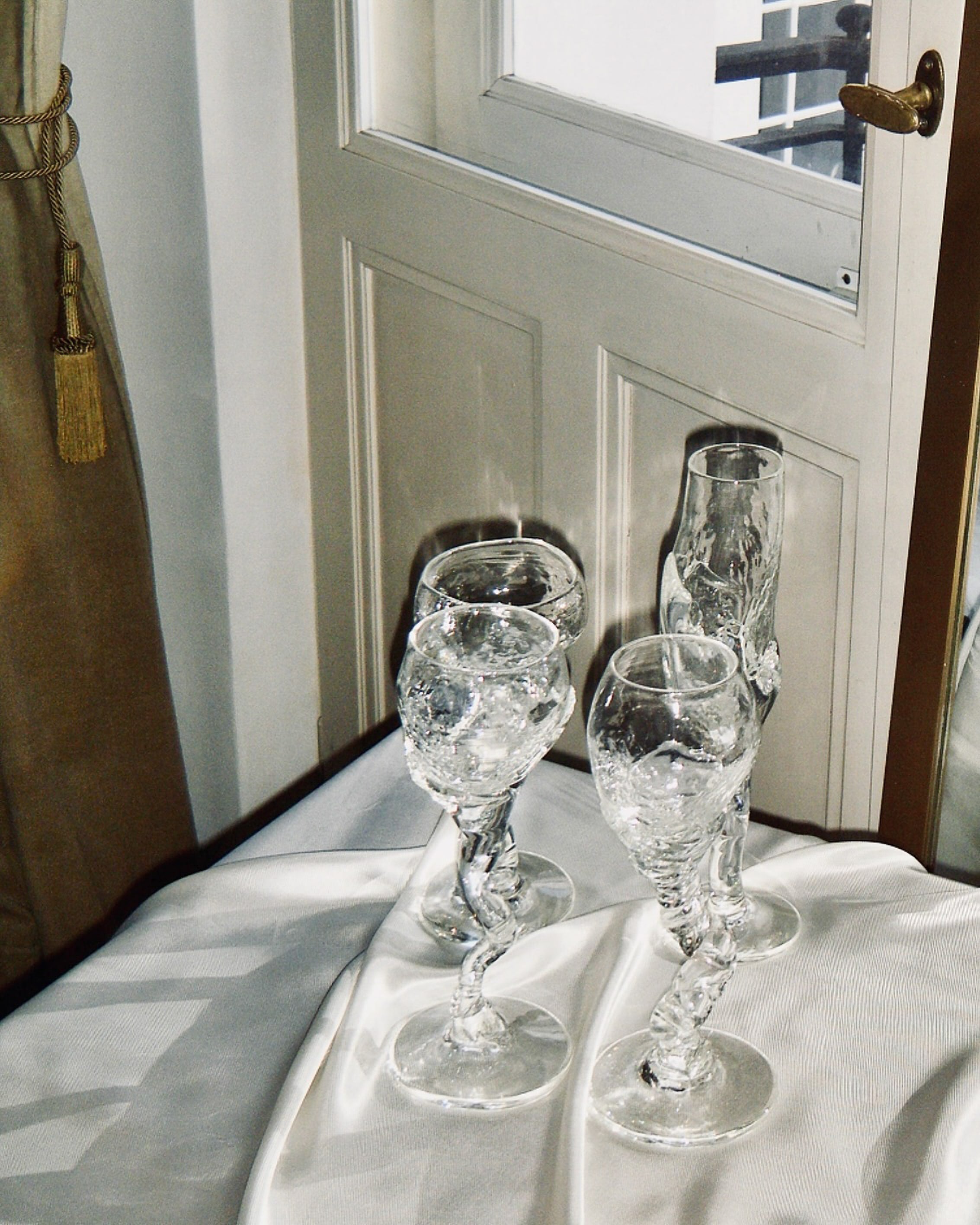 Hand-blown Wine Glass by Szkło Studio | The Oblist — clear glass, handcrafted