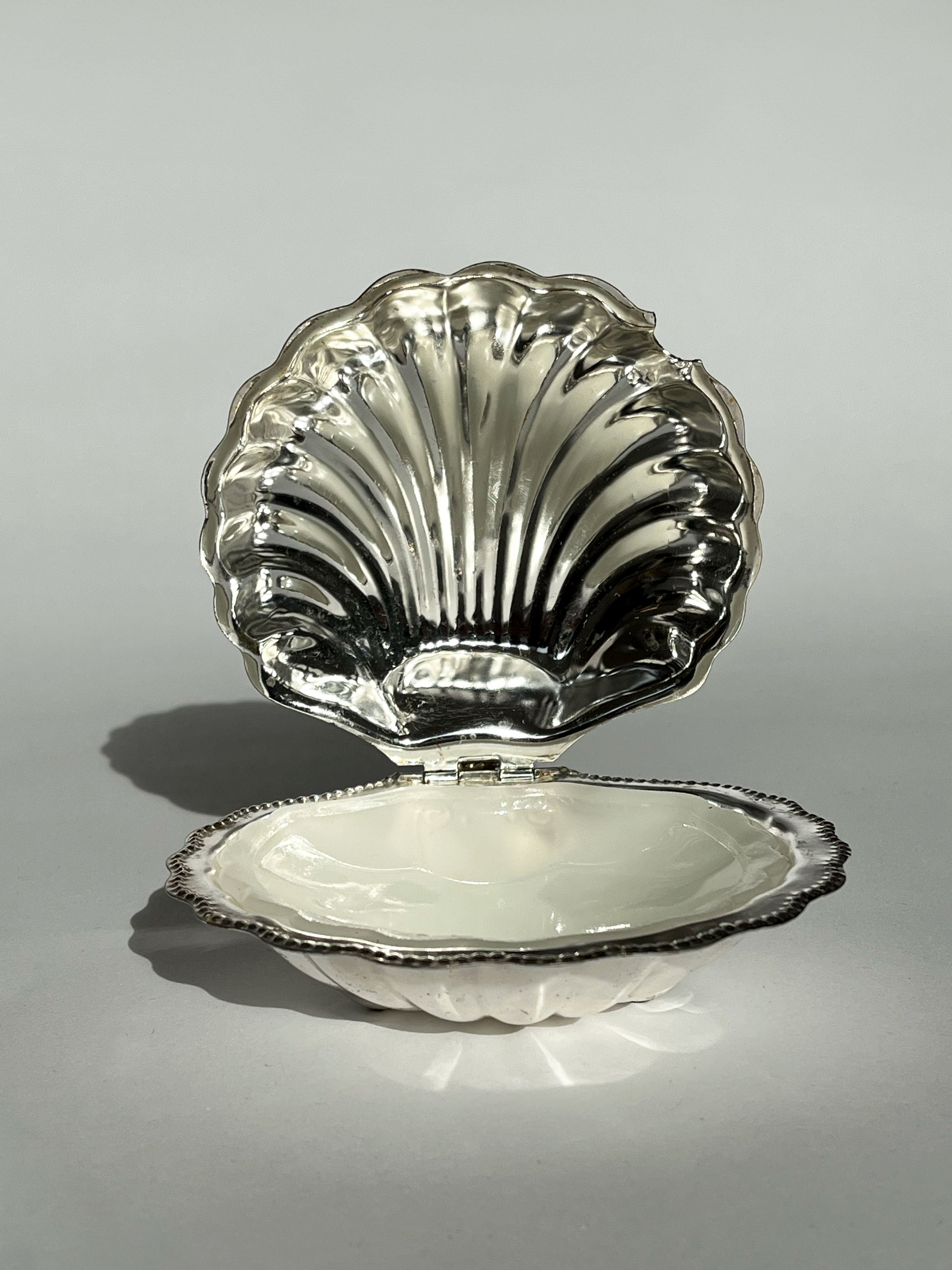 Shell Shaped Butter Dish
